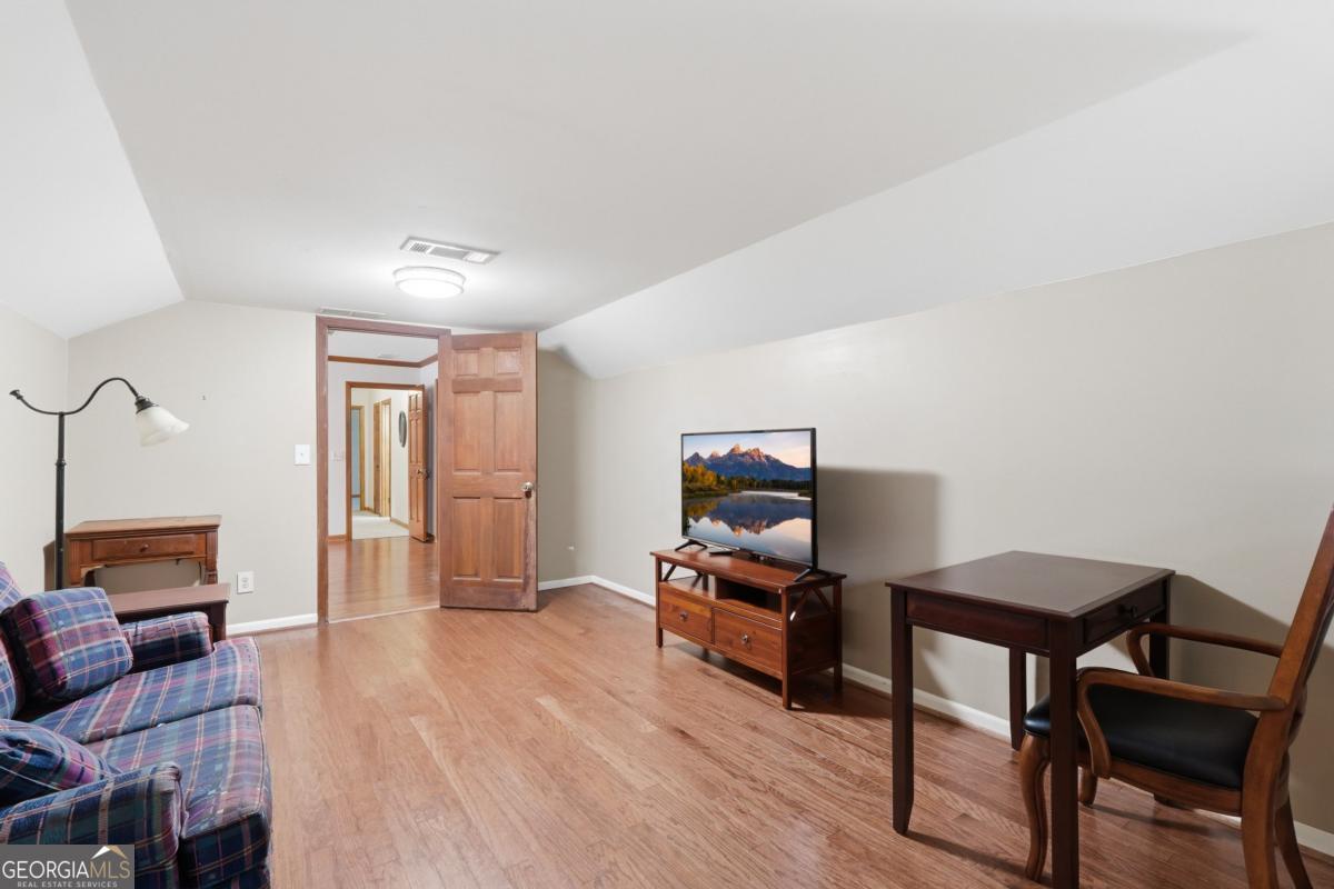 3248 Hunterdon Way Se Property Photo 21