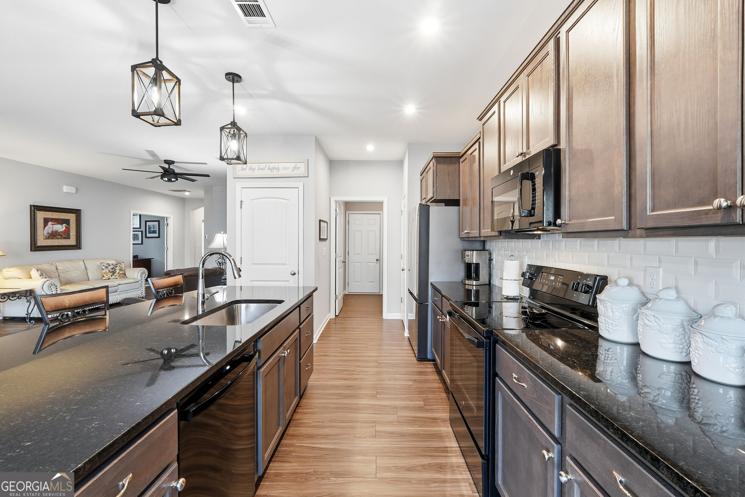 24 Aspen Way Property Photo 5