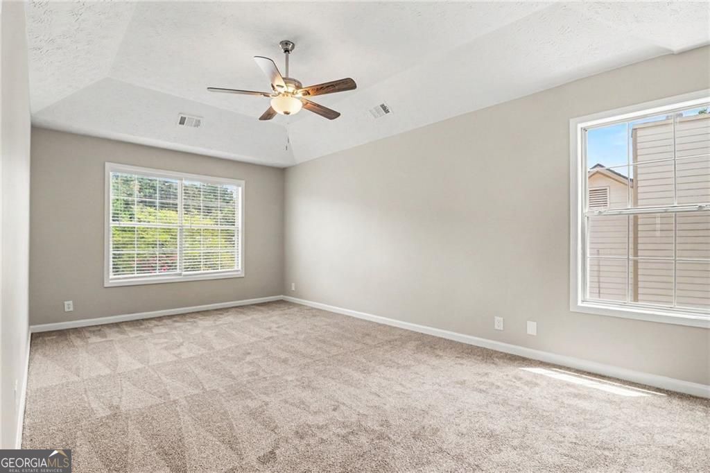305 Saddle Bridge Drive Property Photo 15