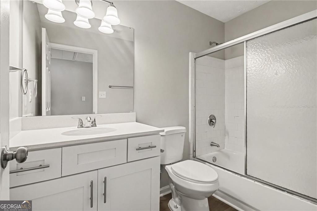 305 Saddle Bridge Drive Property Photo 24