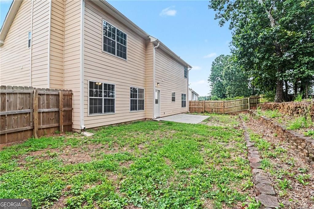 305 Saddle Bridge Drive Property Photo 28