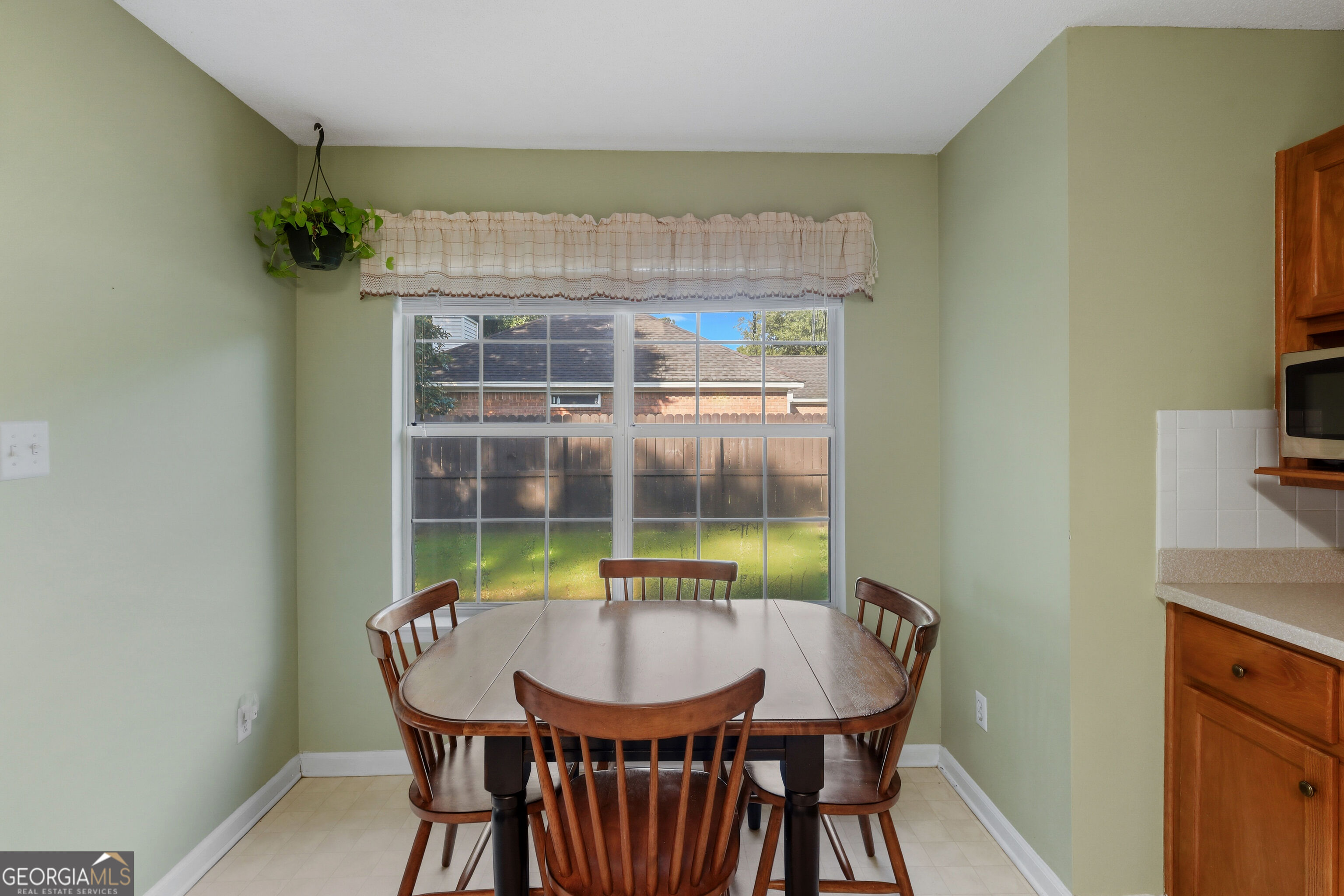 135 Hawthorne Drive Property Photo 12
