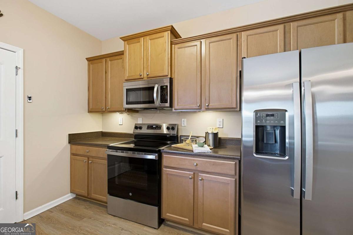 32 Samuel Way Nw Property Photo 14