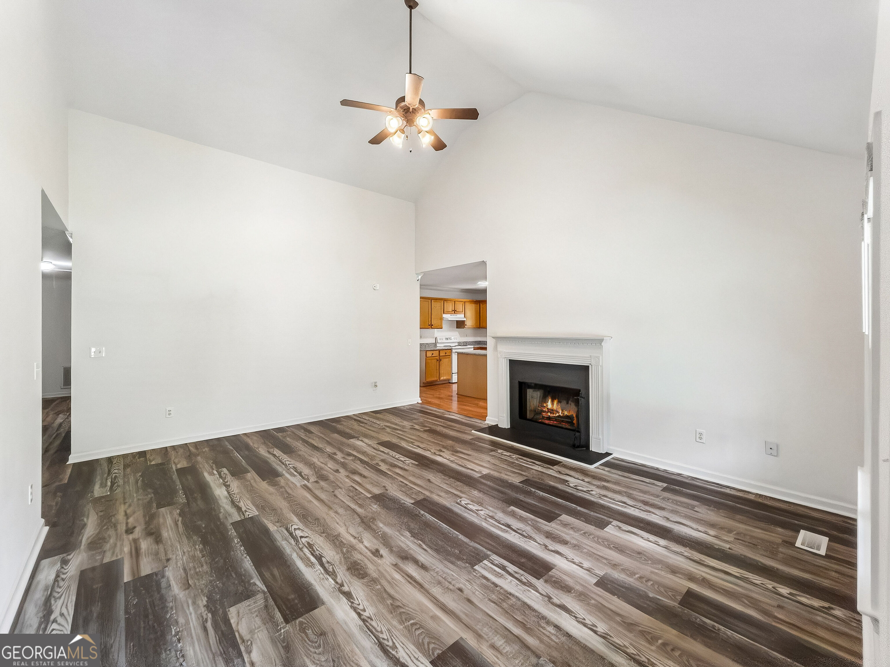 373 Deertrigger Landing Property Photo 4