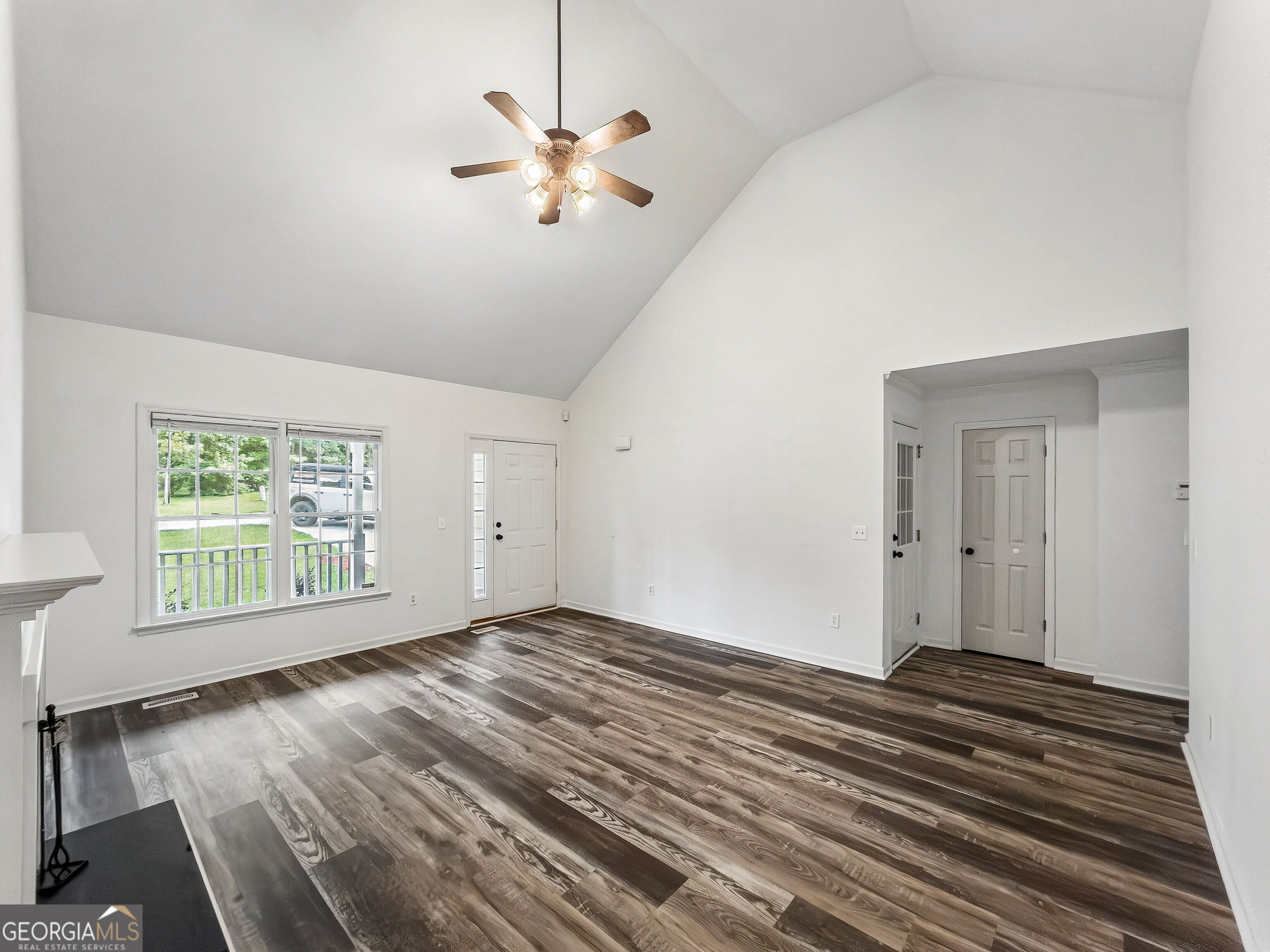 373 Deertrigger Landing Property Photo 5