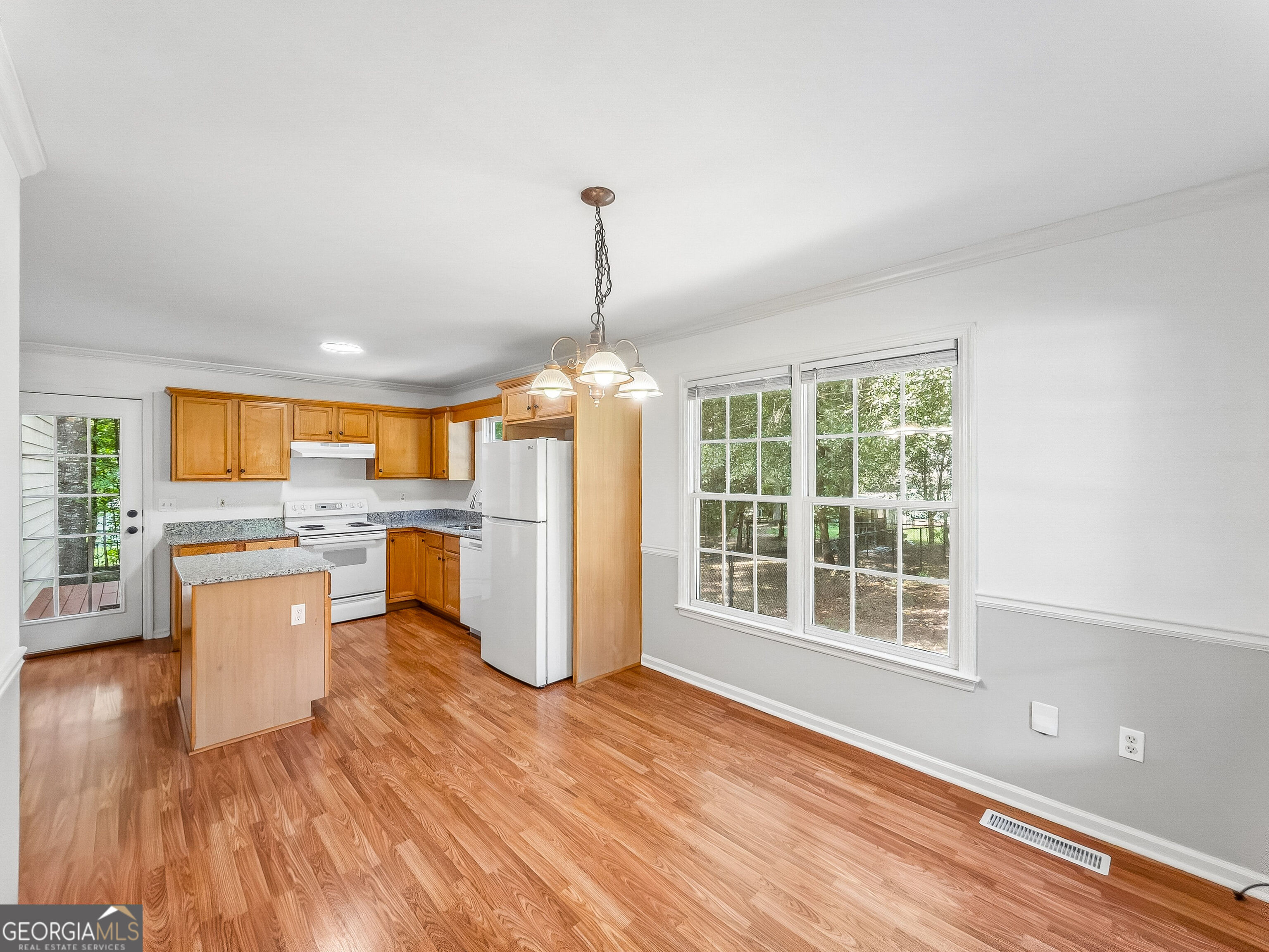 373 Deertrigger Landing Property Photo 14