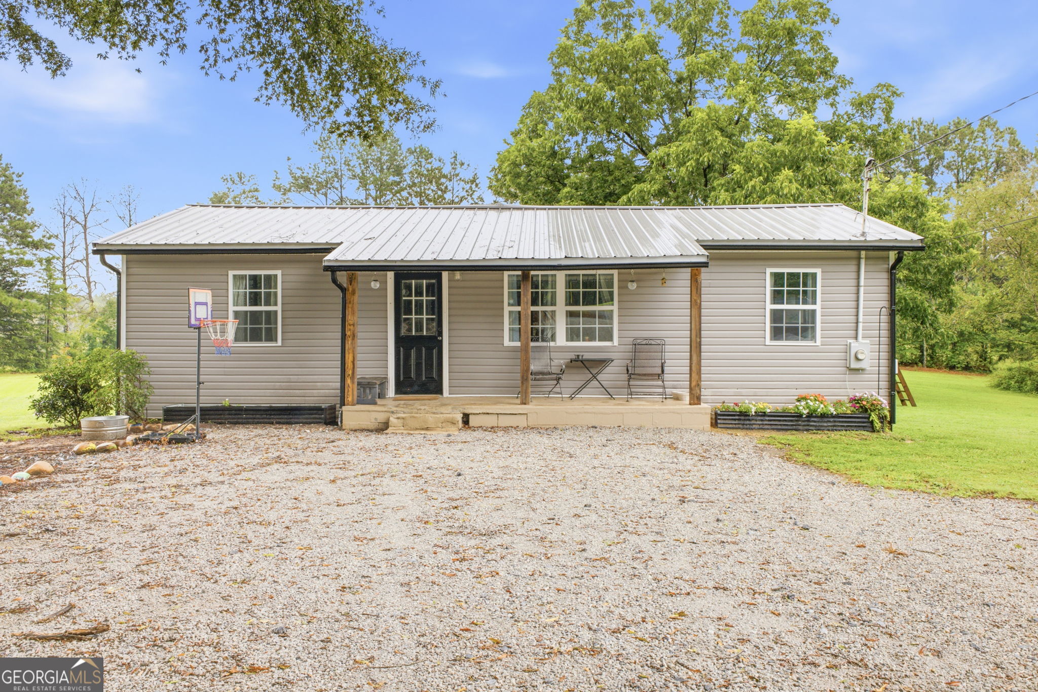 432 Dunn Road Se Property Photo 1