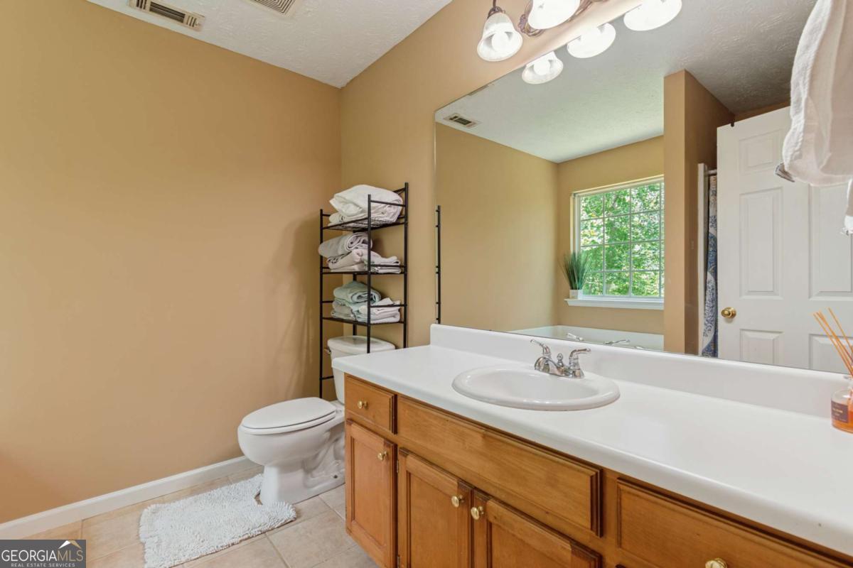 4718 Middleboro Lane Property Photo 22