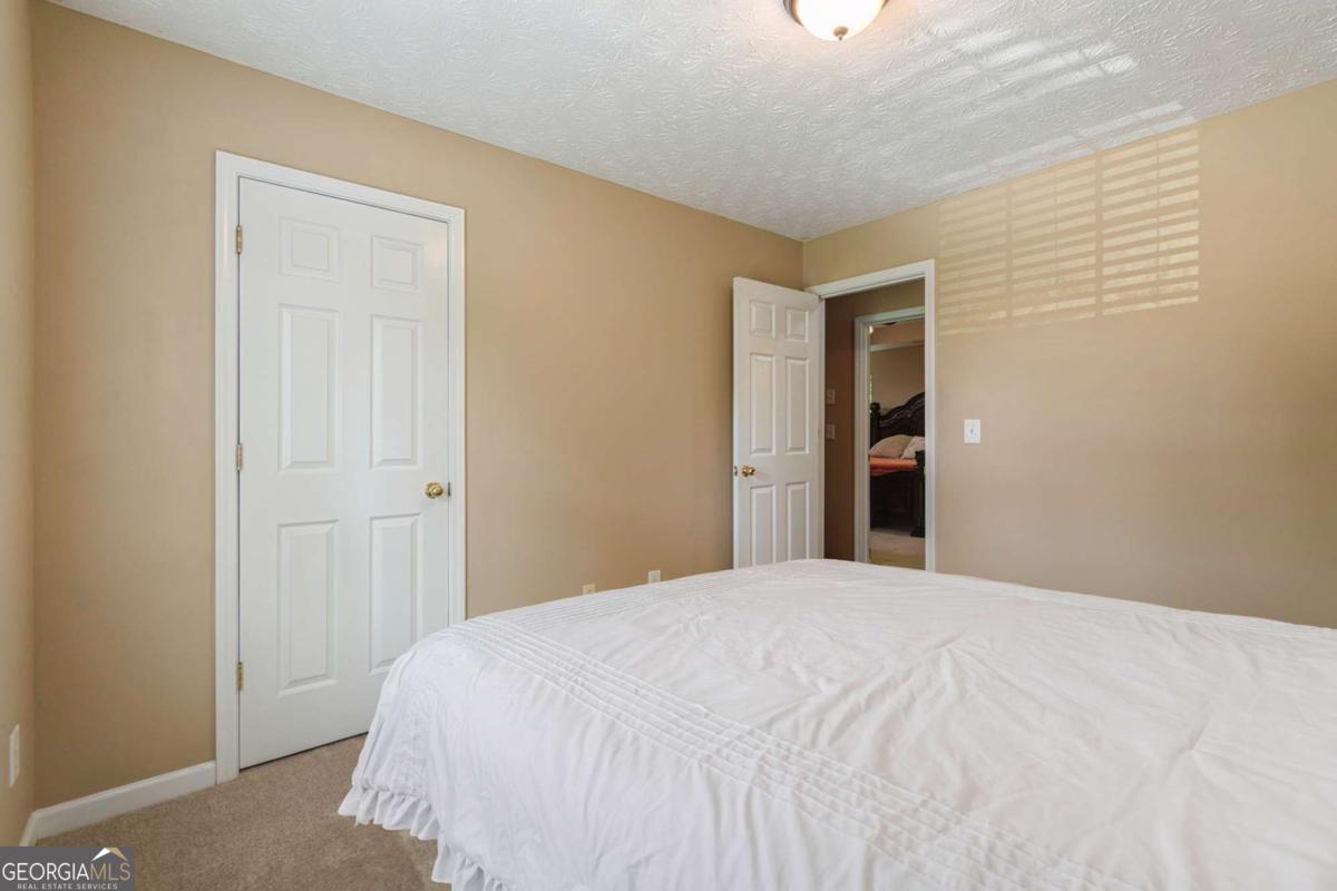 4718 Middleboro Lane Property Photo 25