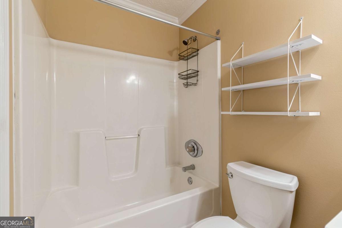 4718 Middleboro Lane Property Photo 28