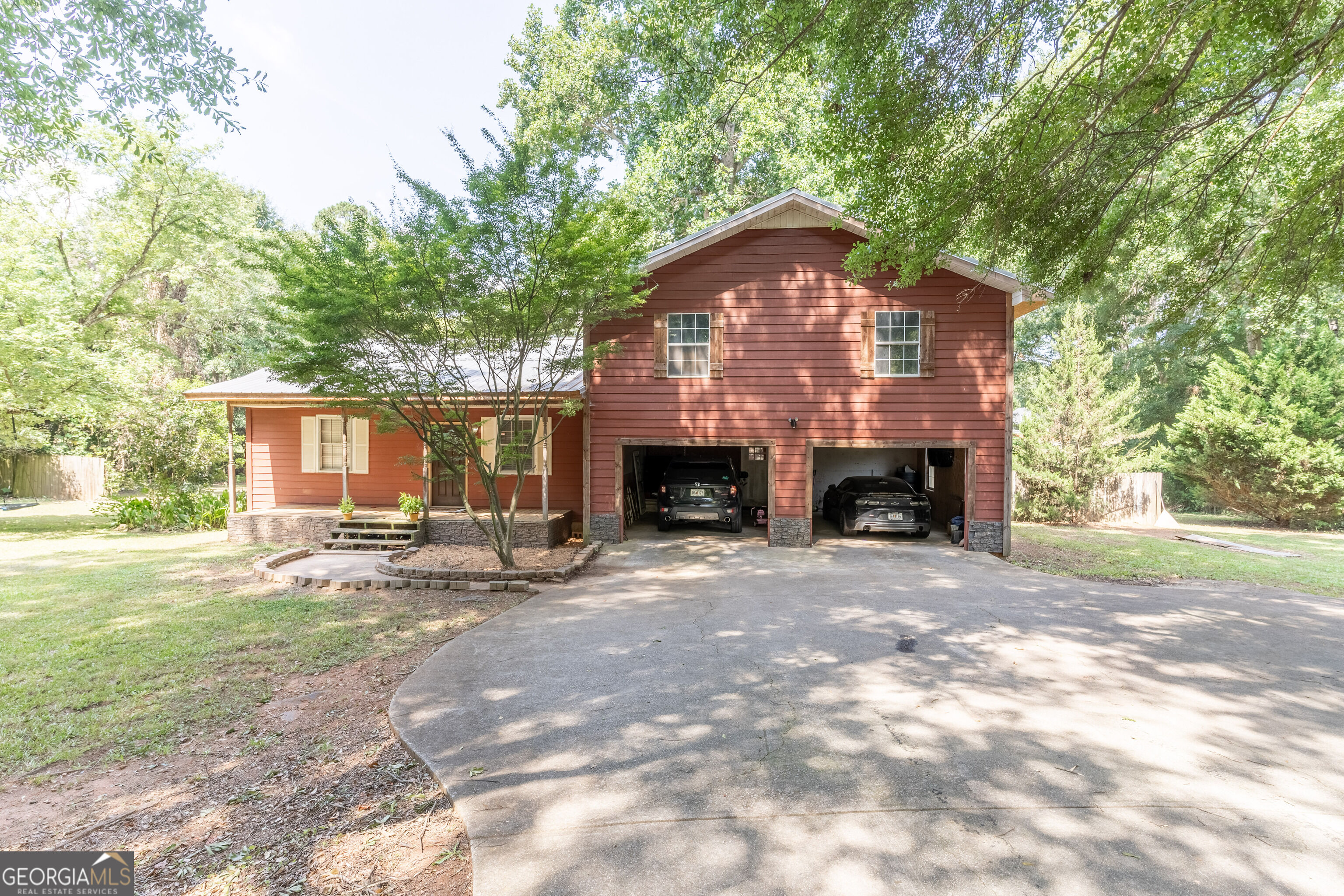 111 Willow Street Property Photo 1