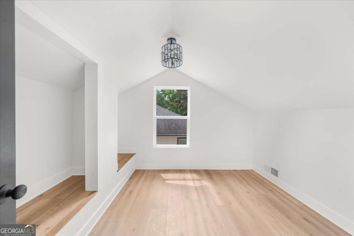 1040 Donnelly Avenue Sw Property Photo 15