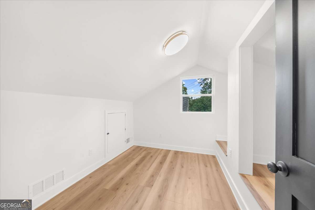 1040 Donnelly Avenue Sw Property Photo 21