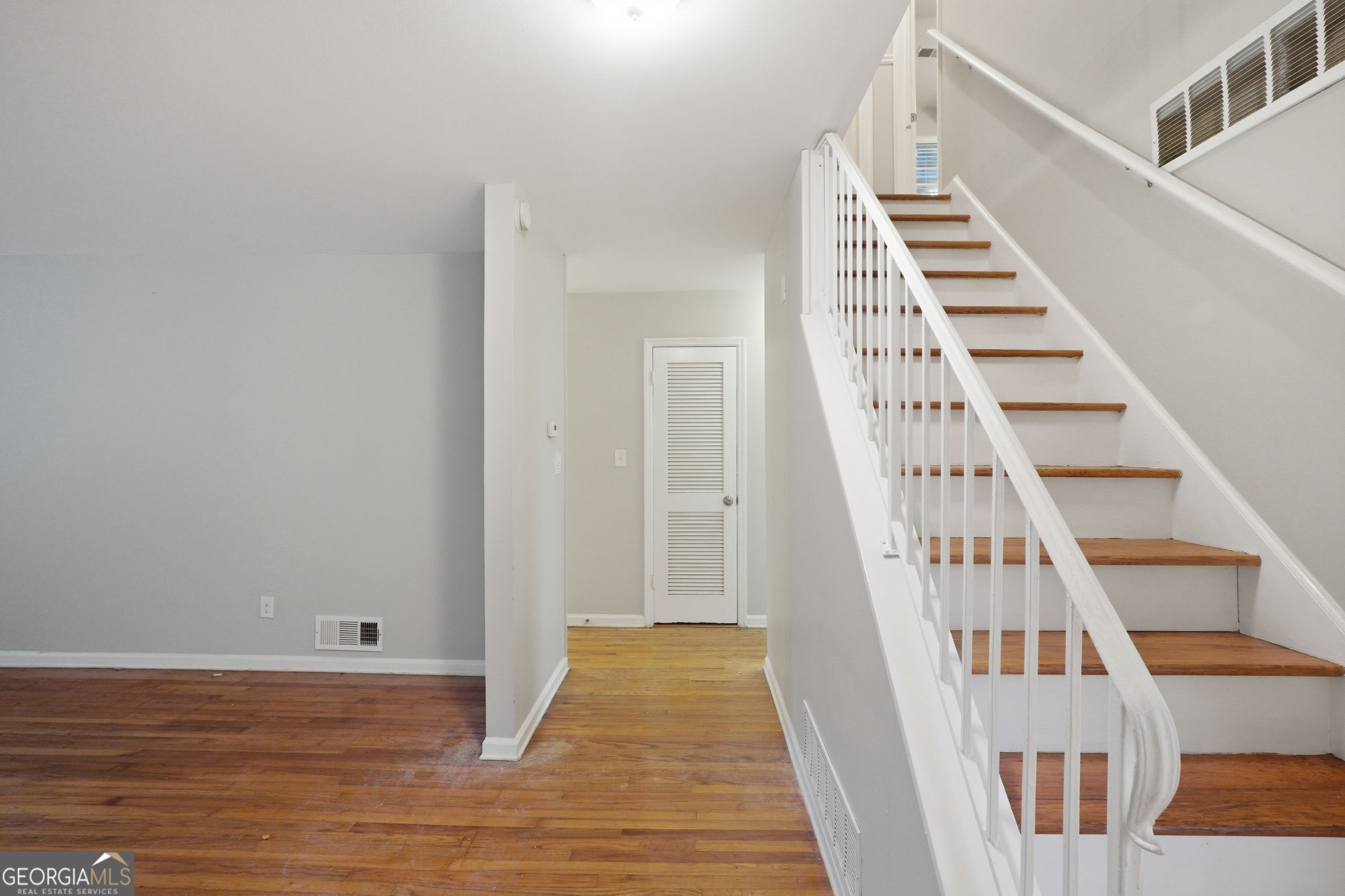 1604 Drayton Woods Drive Property Photo 5