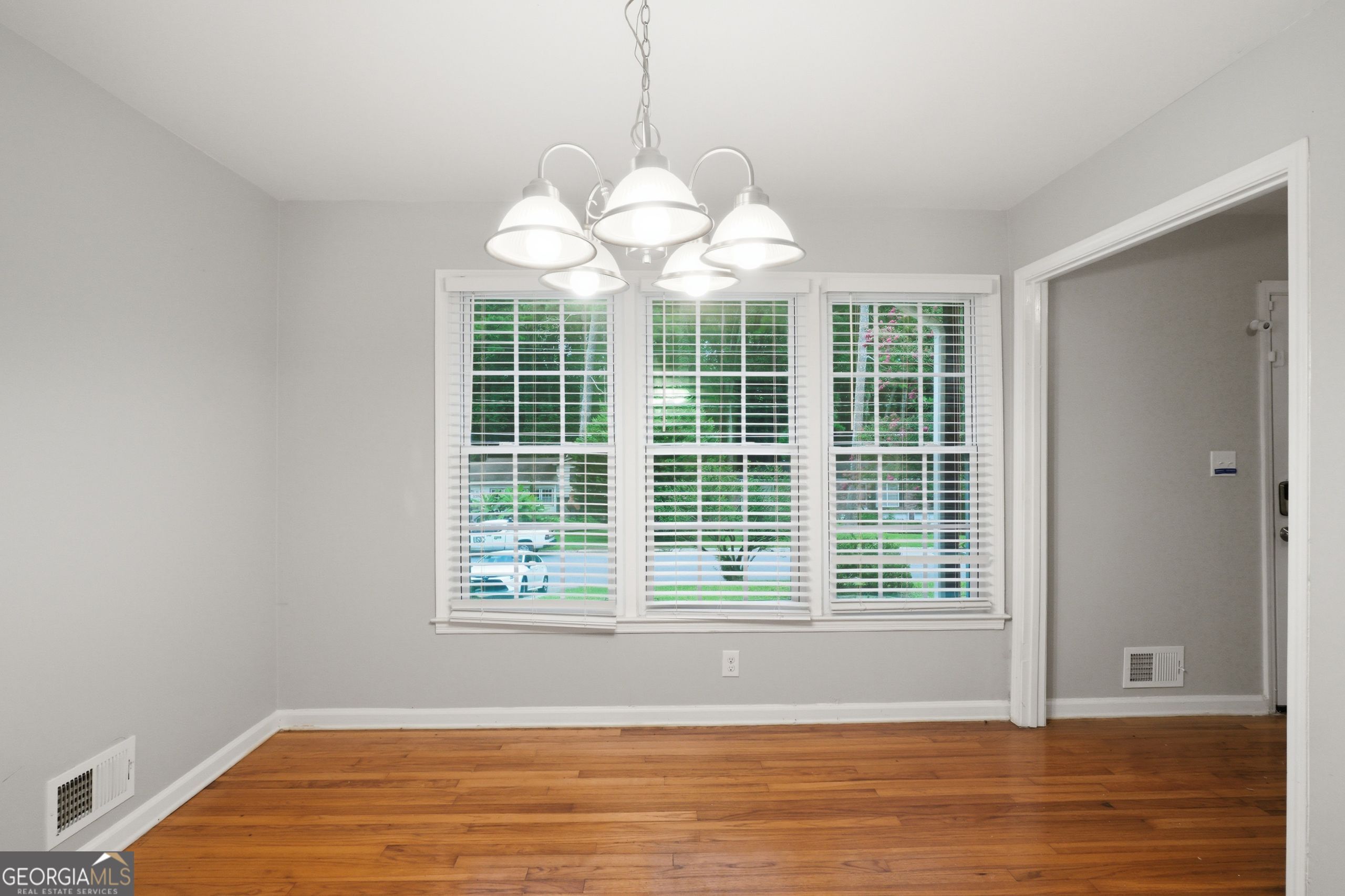 1604 Drayton Woods Drive Property Photo 6