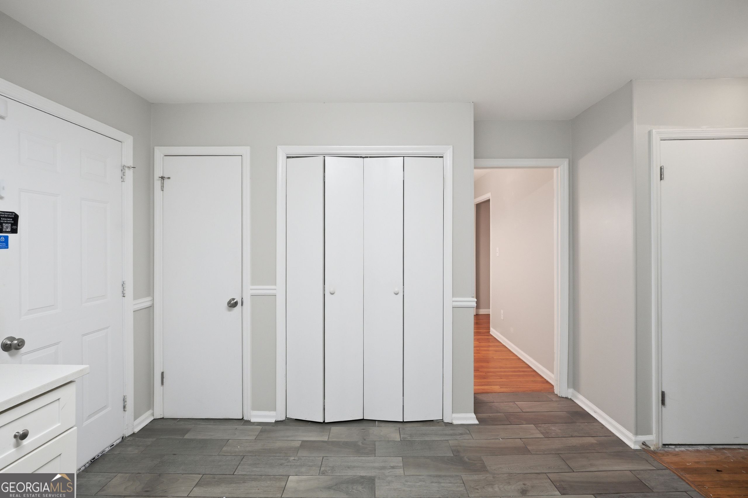 1604 Drayton Woods Drive Property Photo 10