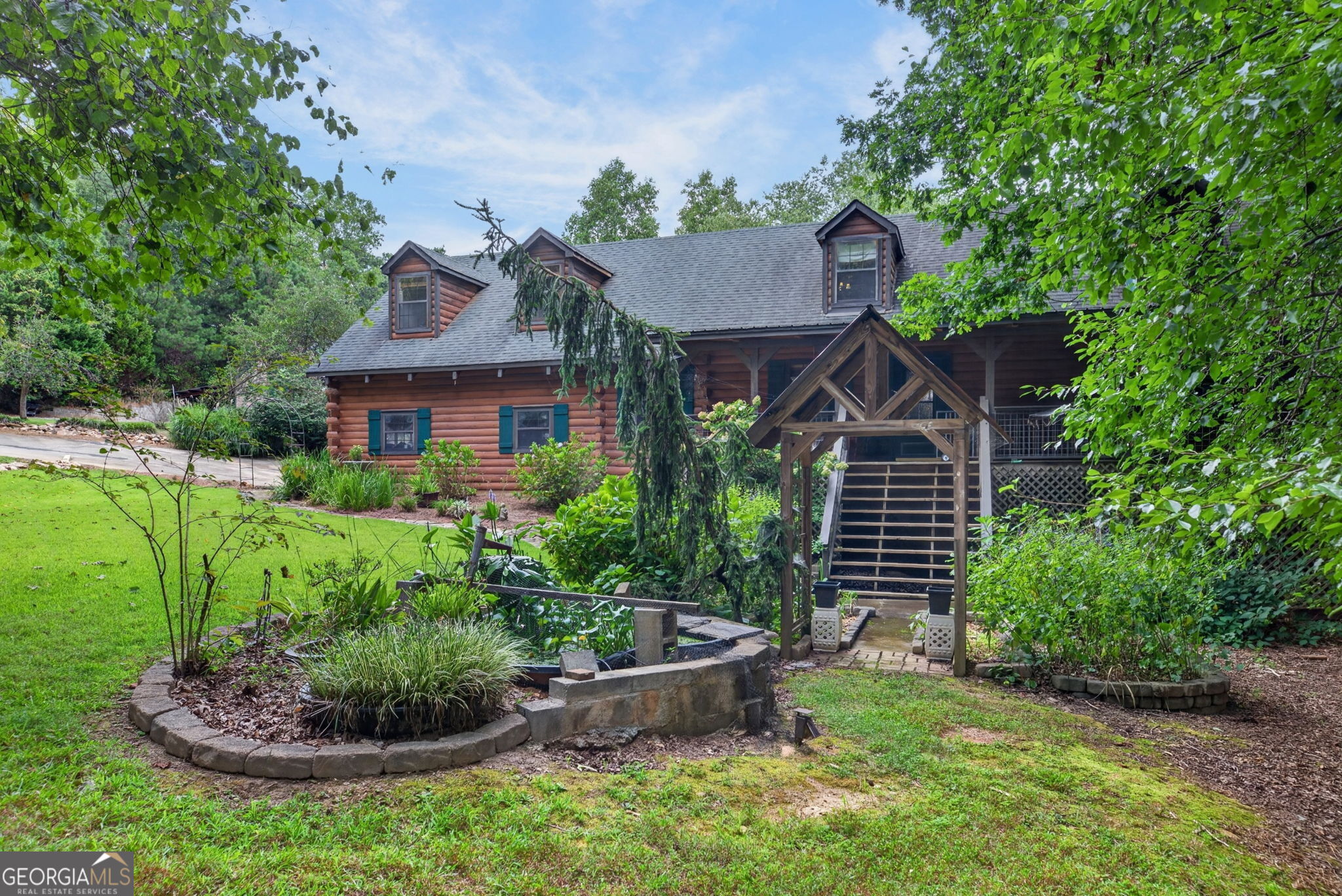 7048 Shell Road Property Photo 6