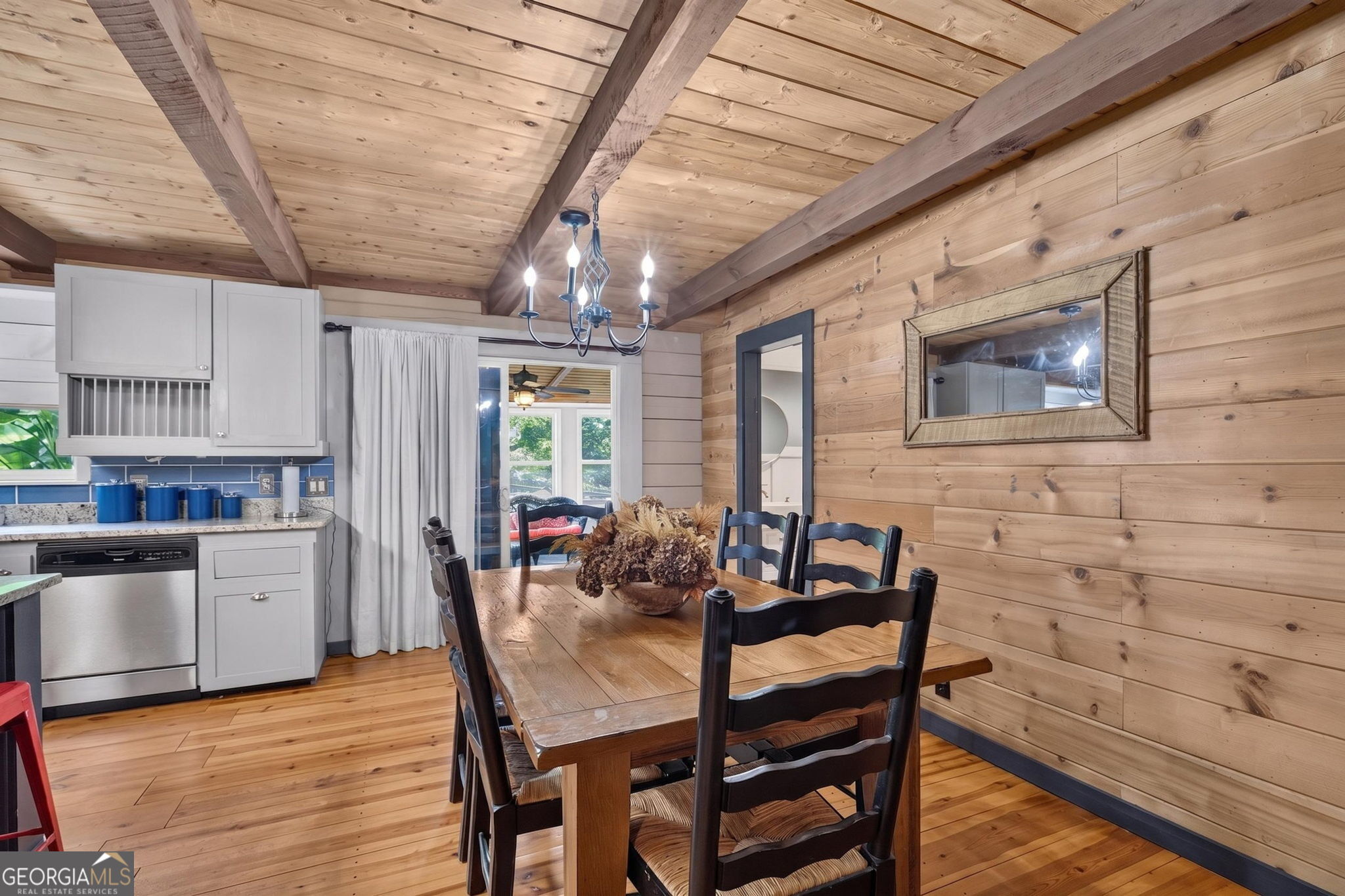 7048 Shell Road Property Photo 14