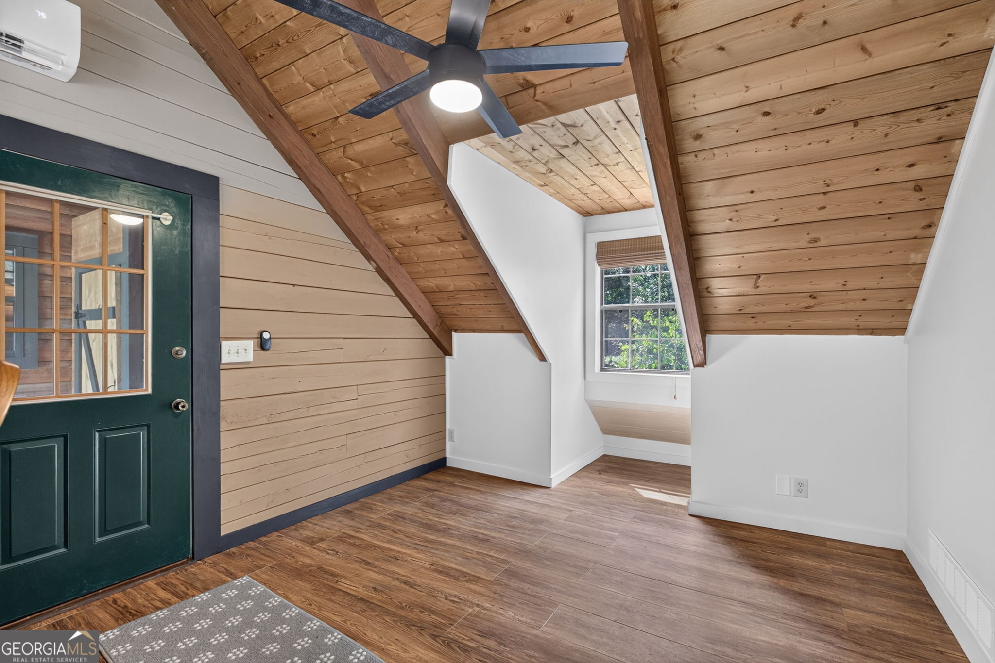 7048 Shell Road Property Photo 32
