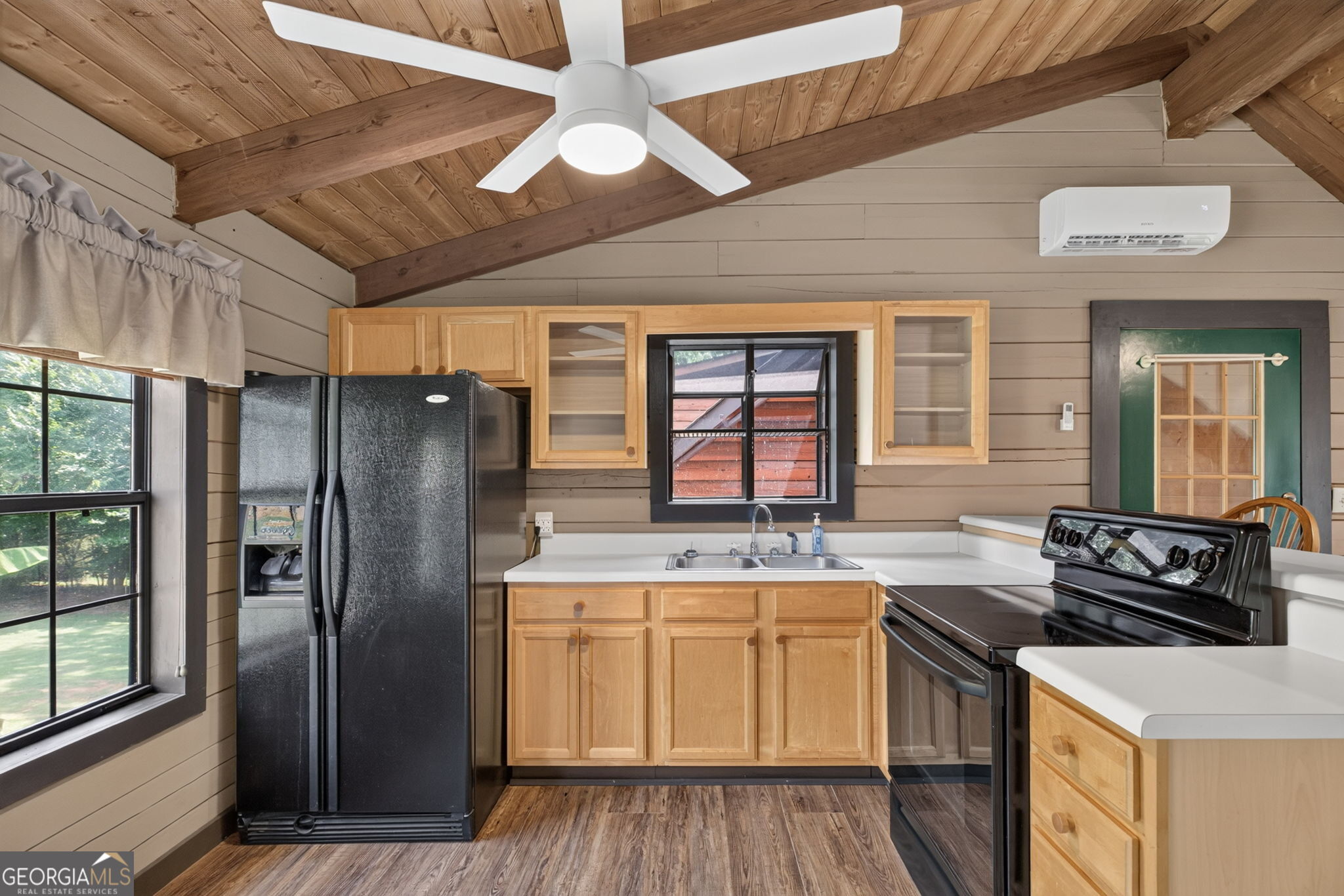 7048 Shell Road Property Photo 36