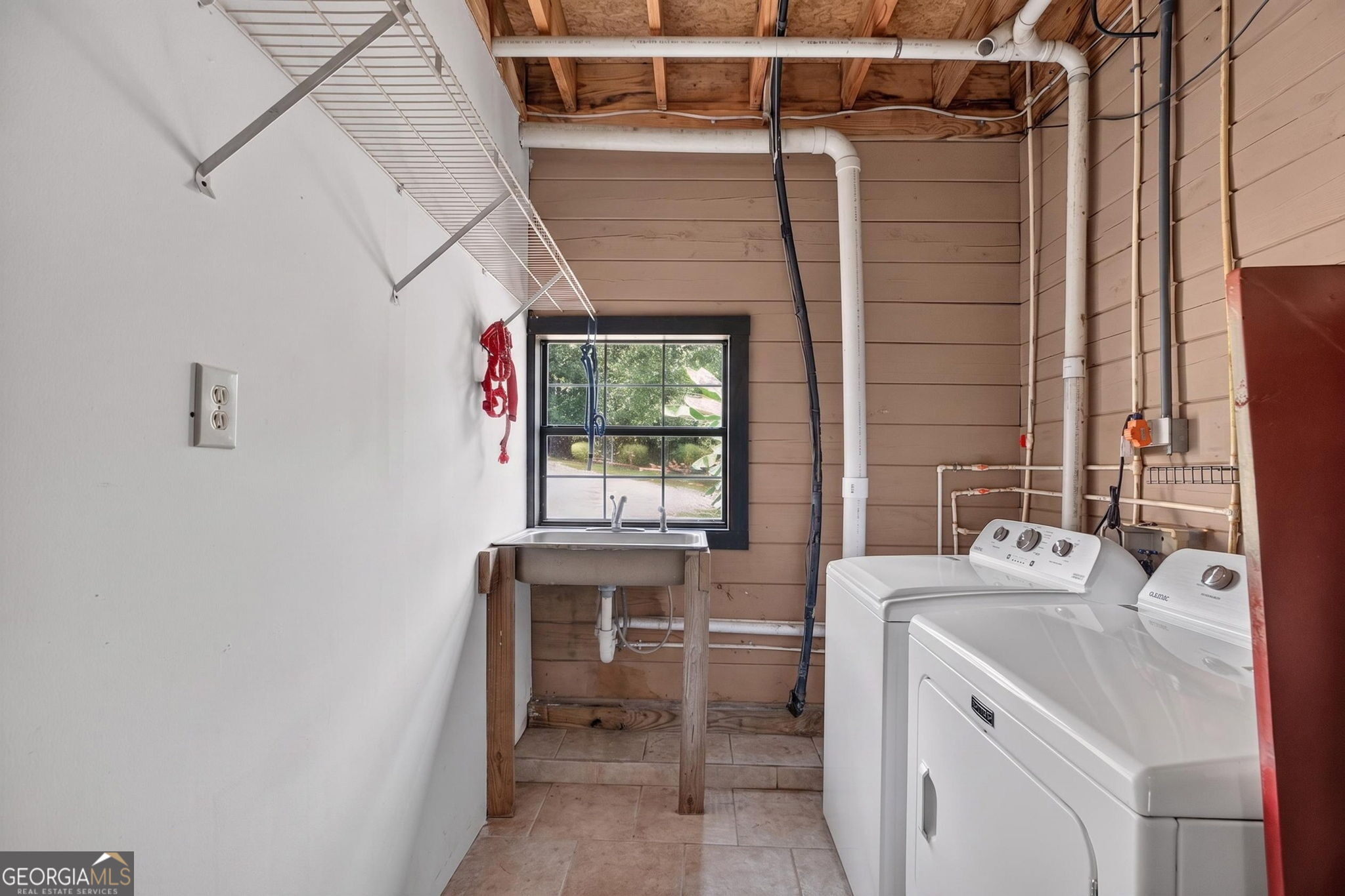 7048 Shell Road Property Photo 43