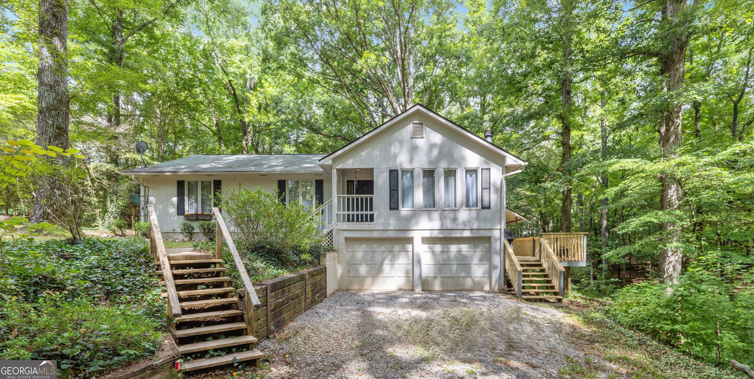 1011 Mountain Hill Road Property Photo 1