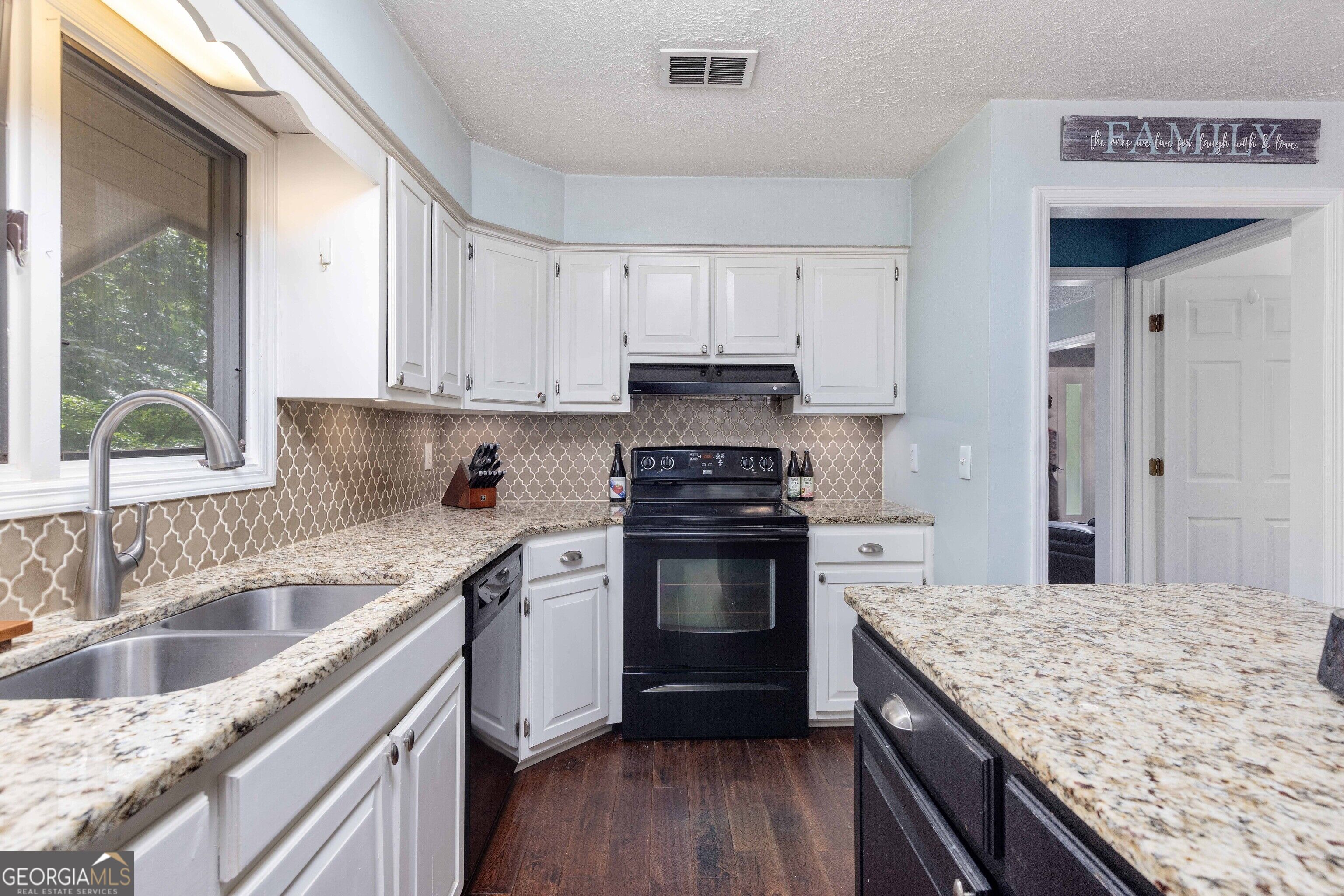 1011 Mountain Hill Road Property Photo 8