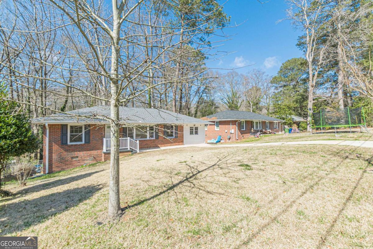 2773 Fairlane Drive Se Property Photo 5