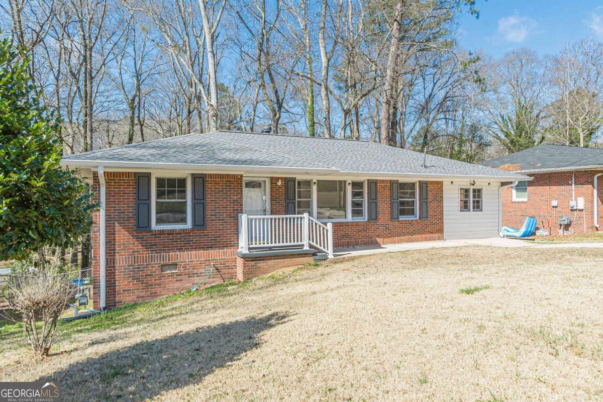 2773 Fairlane Drive Se Property Photo 6