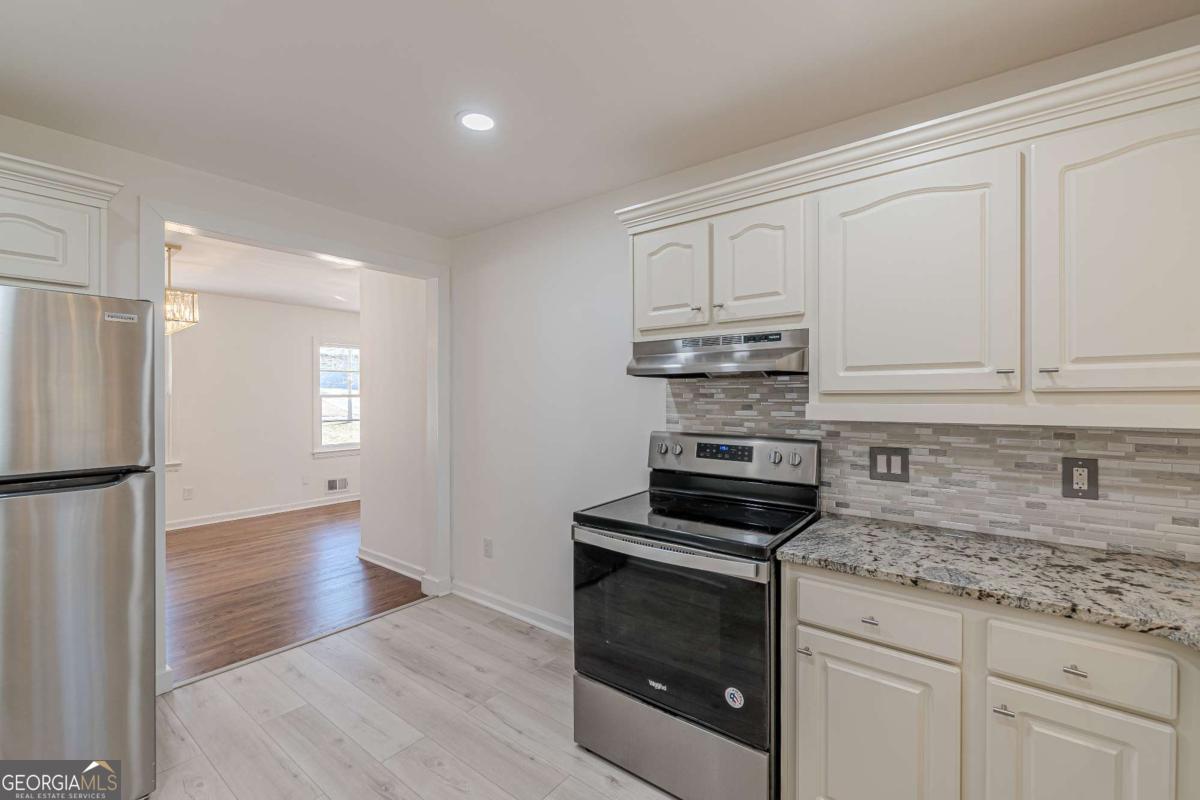 2773 Fairlane Drive Se Property Photo 22
