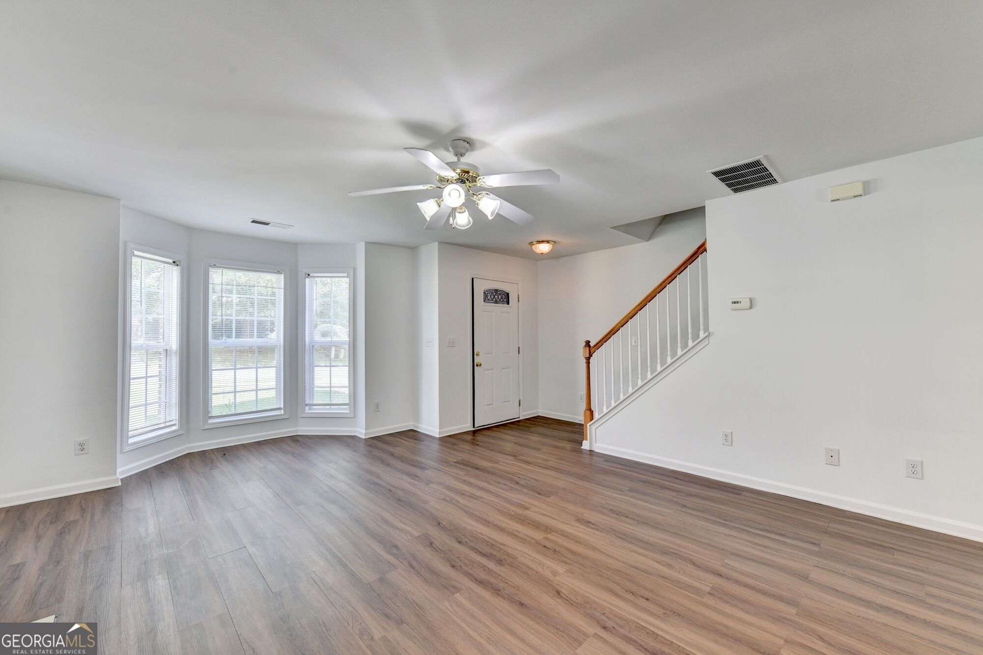 6383 Grand Hickory Drive Property Photo 5