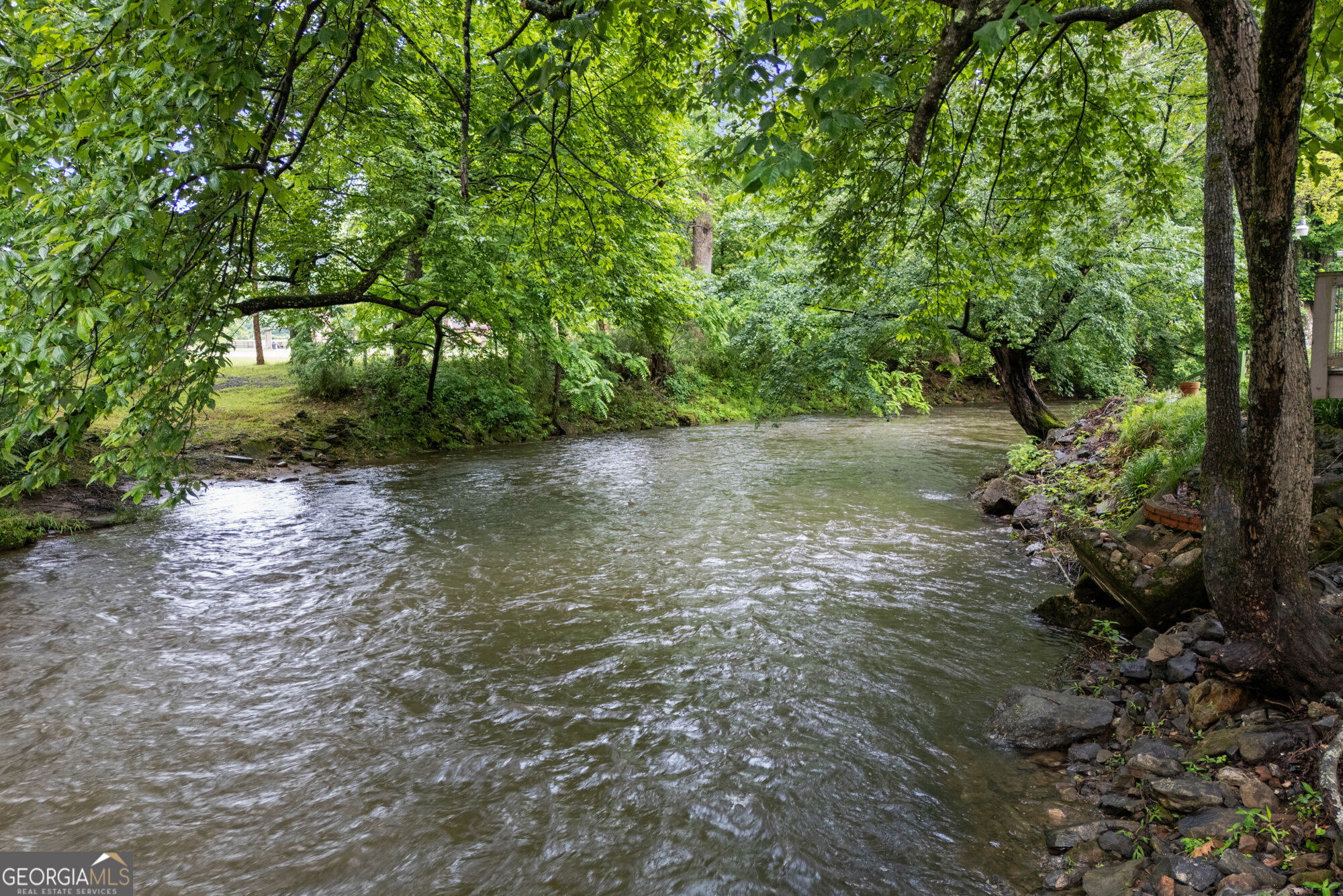 4166 Riverbank Run Property Photo 2