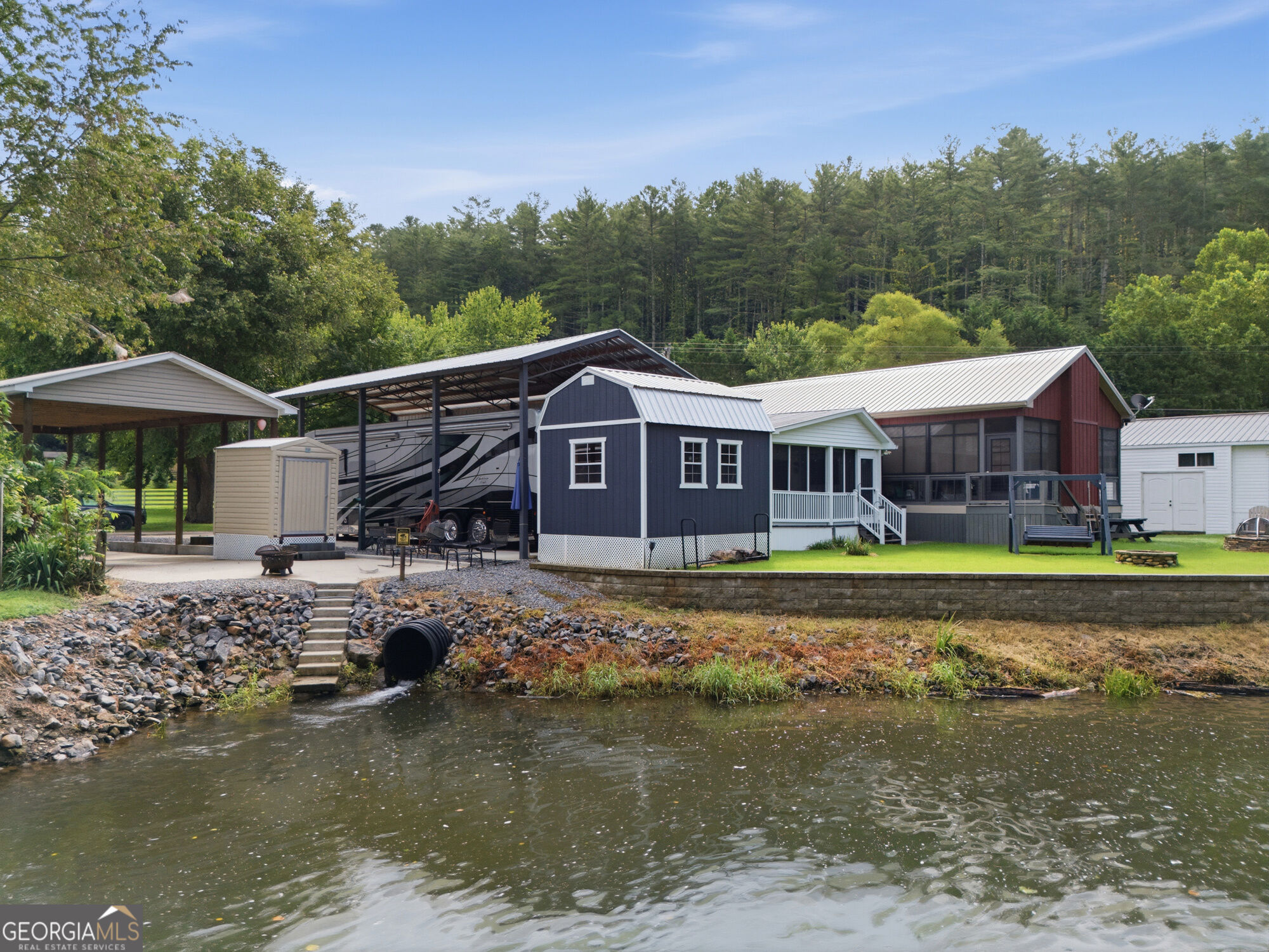 4166 Riverbank Run Property Photo 3