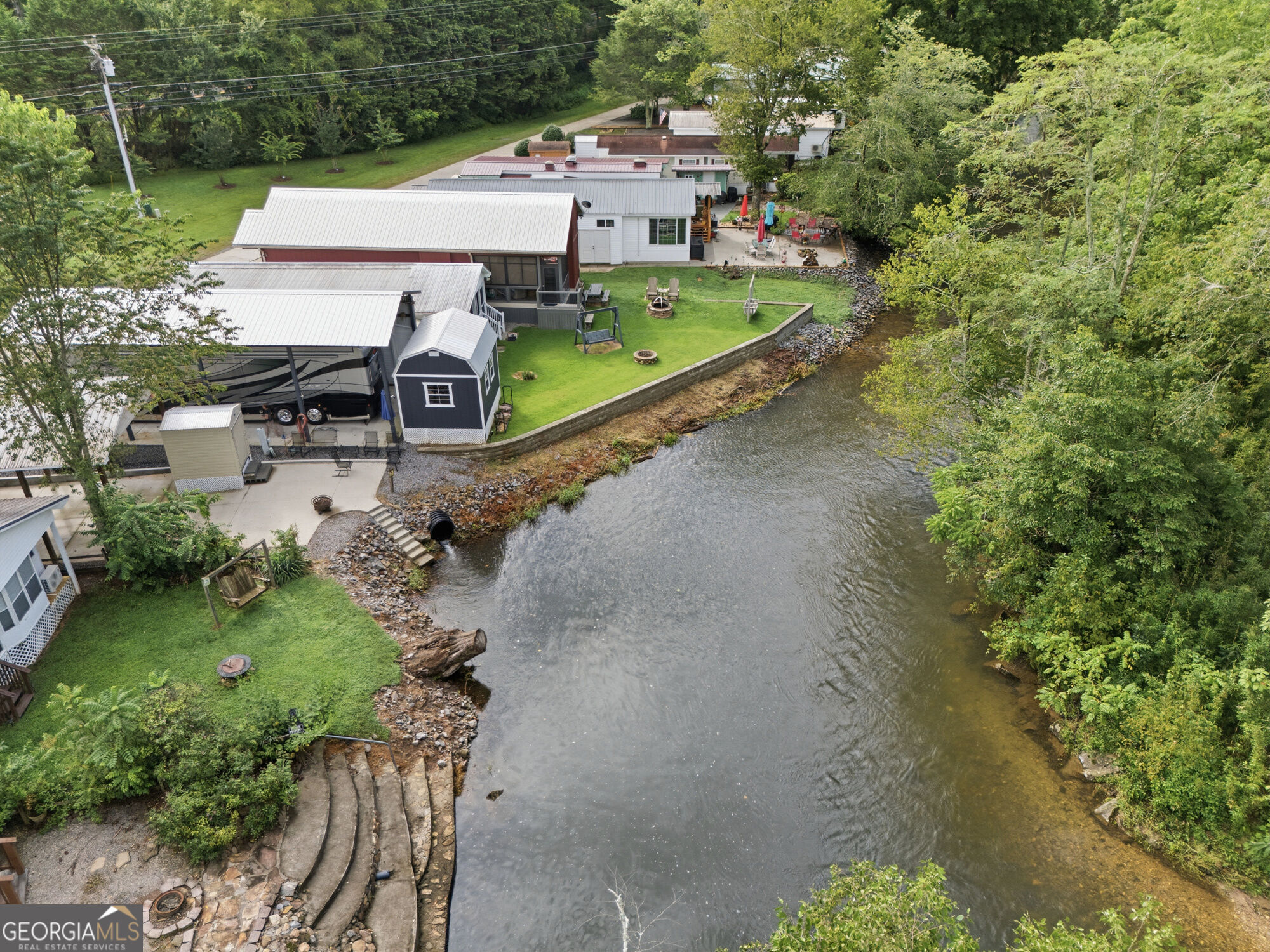 4166 Riverbank Run Property Photo 5