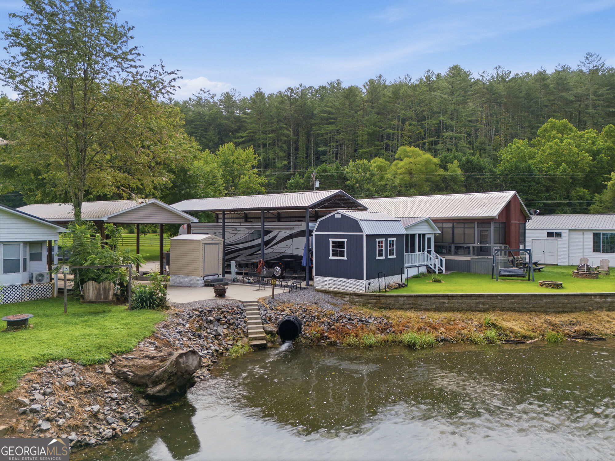 4166 Riverbank Run Property Photo 8