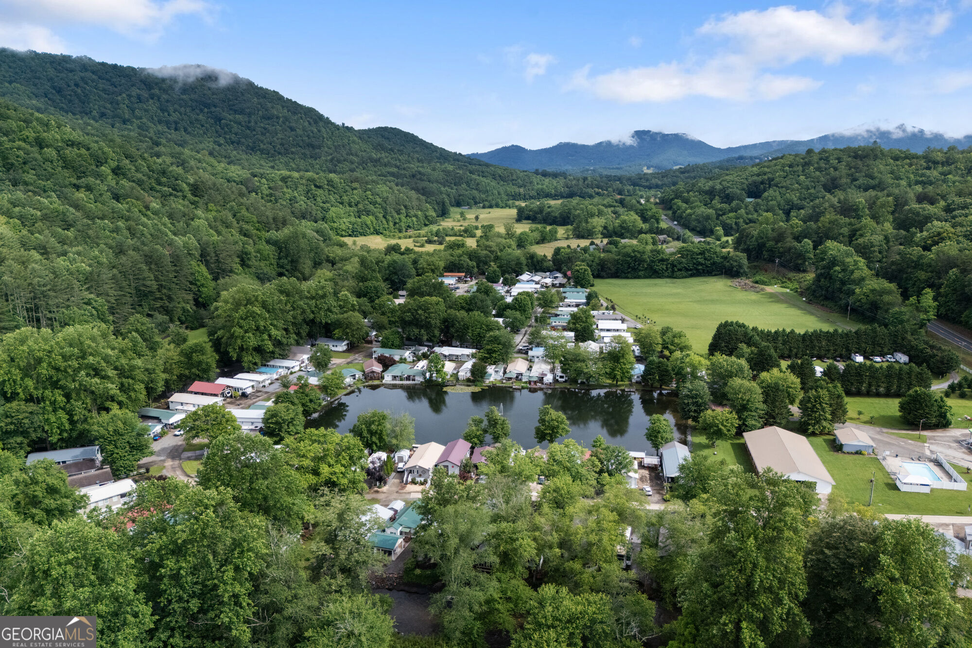 4166 Riverbank Run Property Photo 15