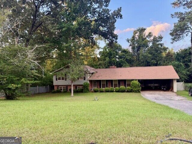 3827 Woodside Drive Property Photo 1