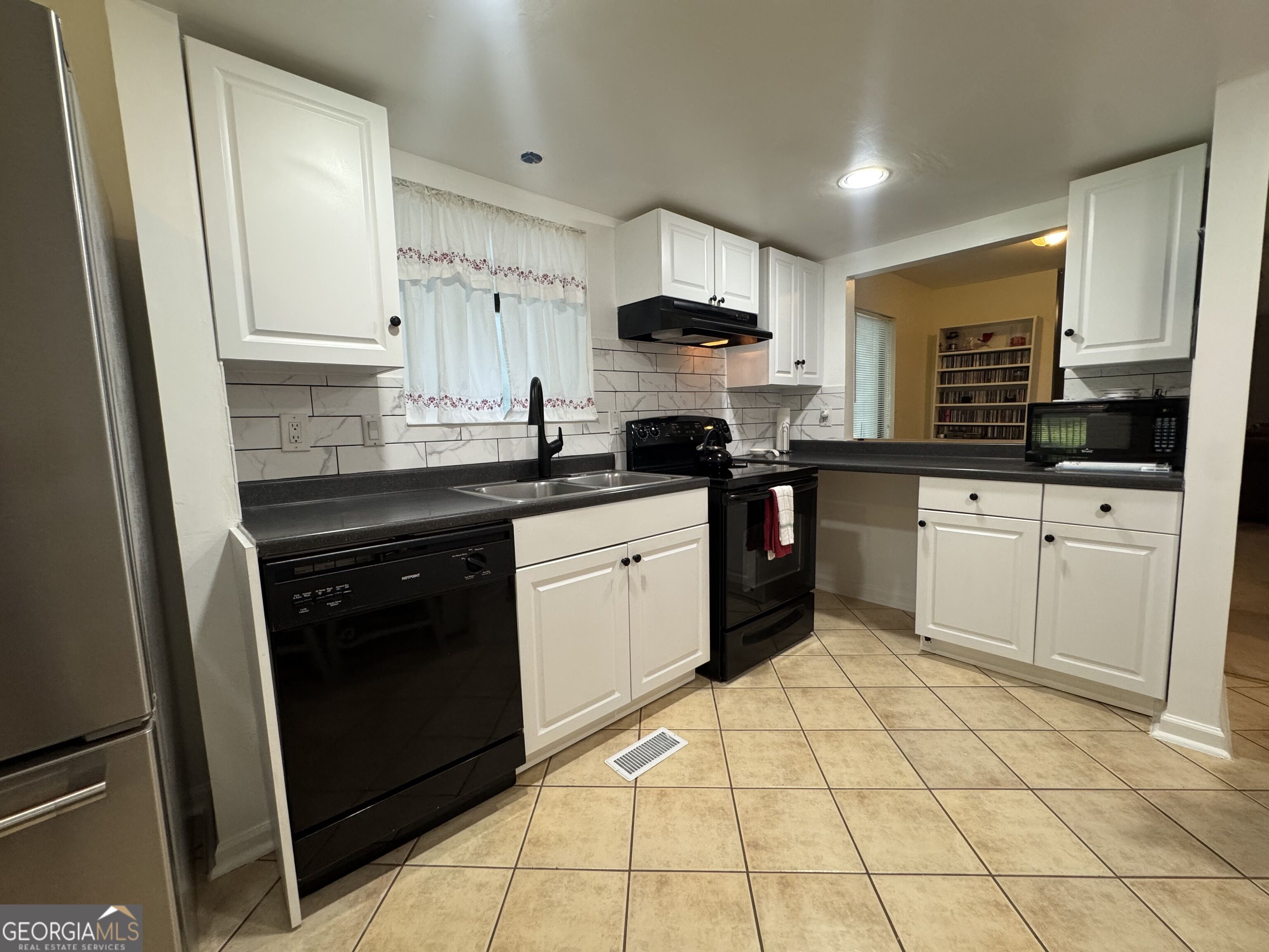 505 Willow Way Property Photo 11