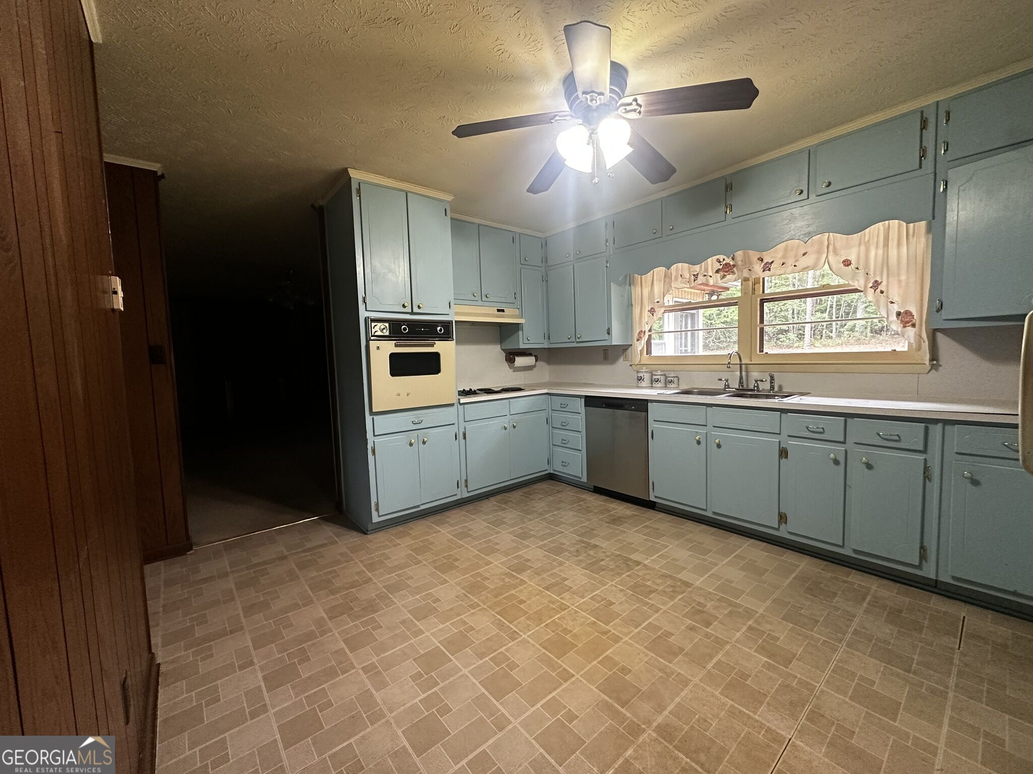 12276 Flat Shoals Road Property Photo 9