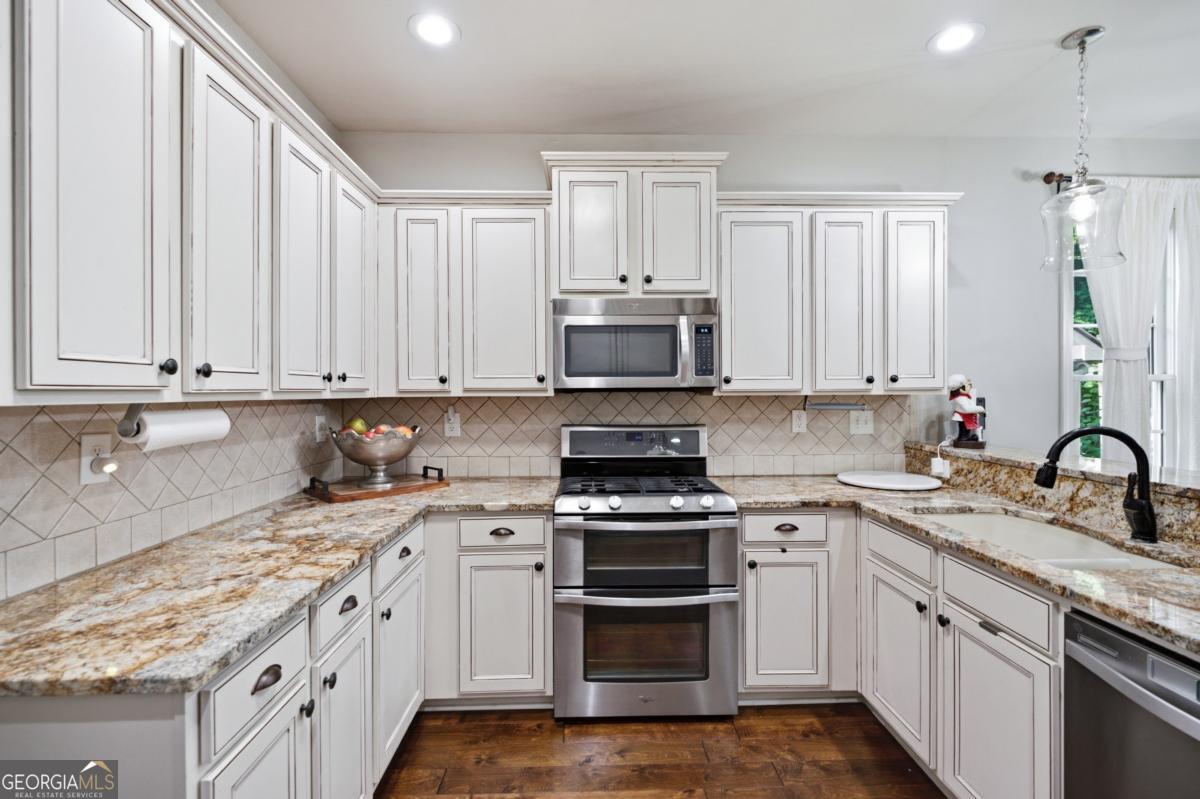 1715 Yellow Wood Drive Property Photo 13
