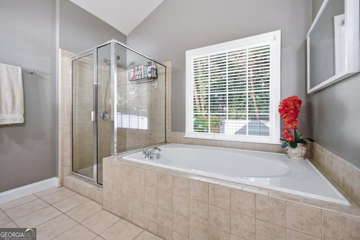 1715 Yellow Wood Drive Property Photo 29