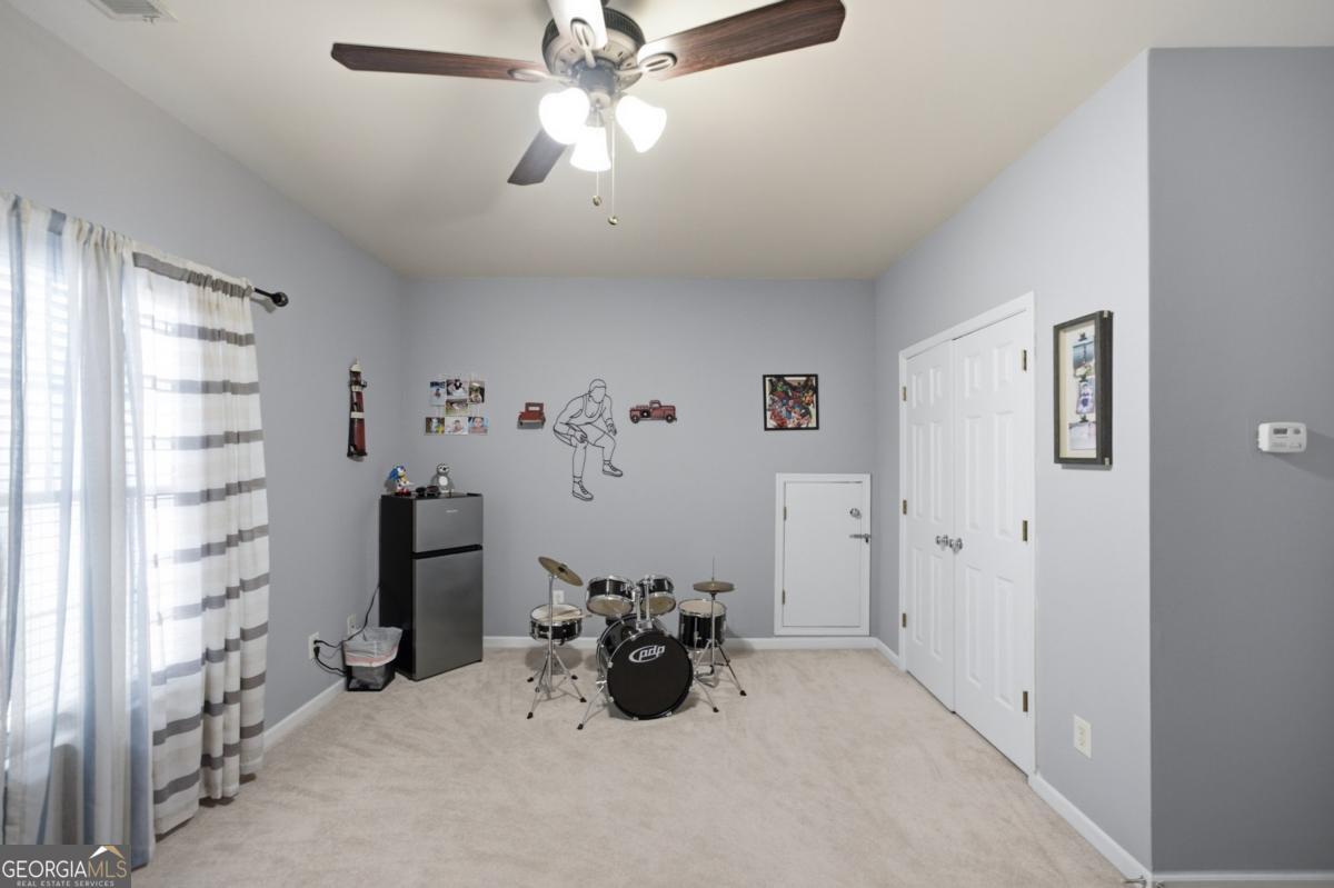 1715 Yellow Wood Drive Property Photo 40