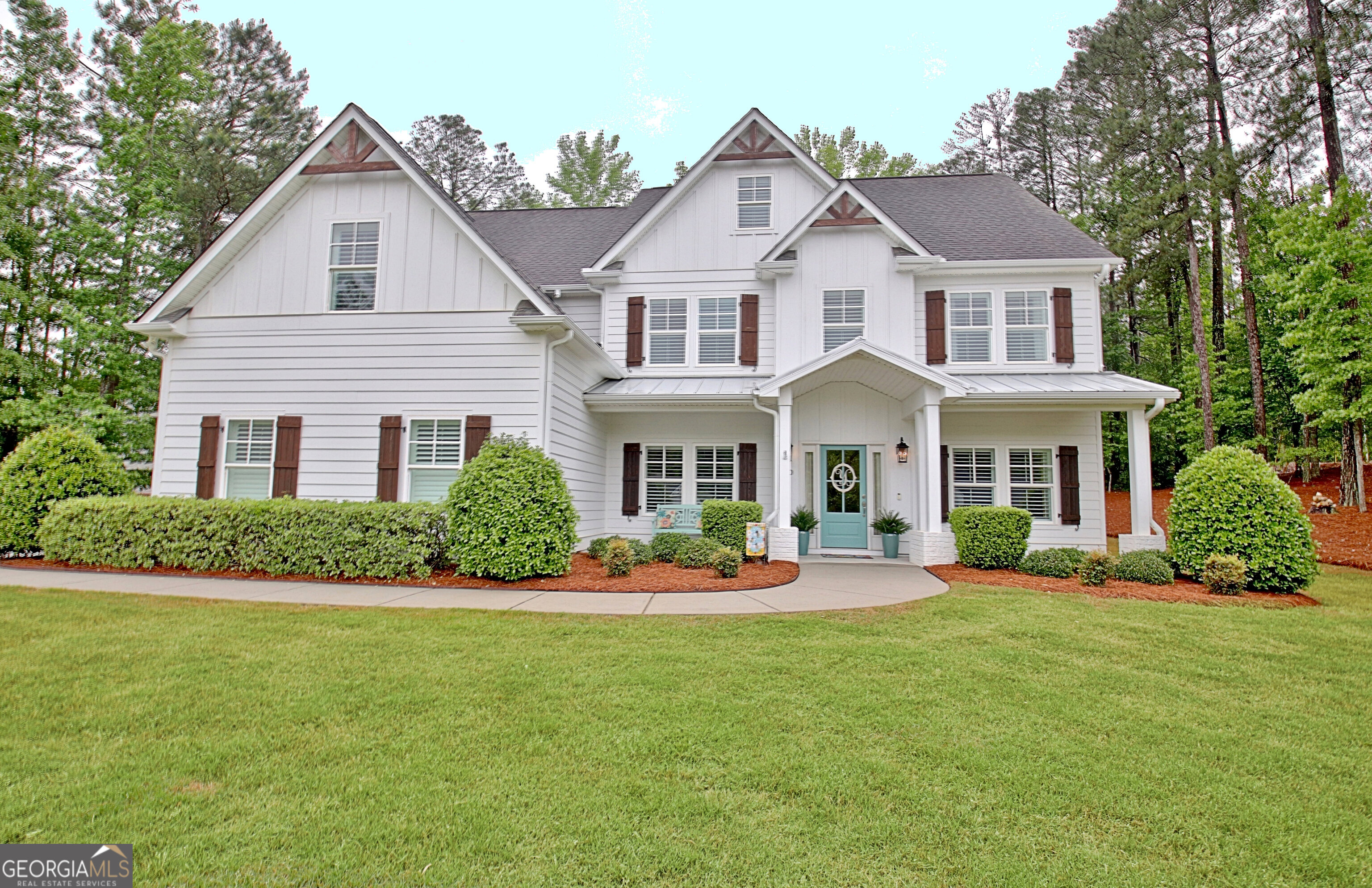 20 Woodchase Drive Property Photo 1
