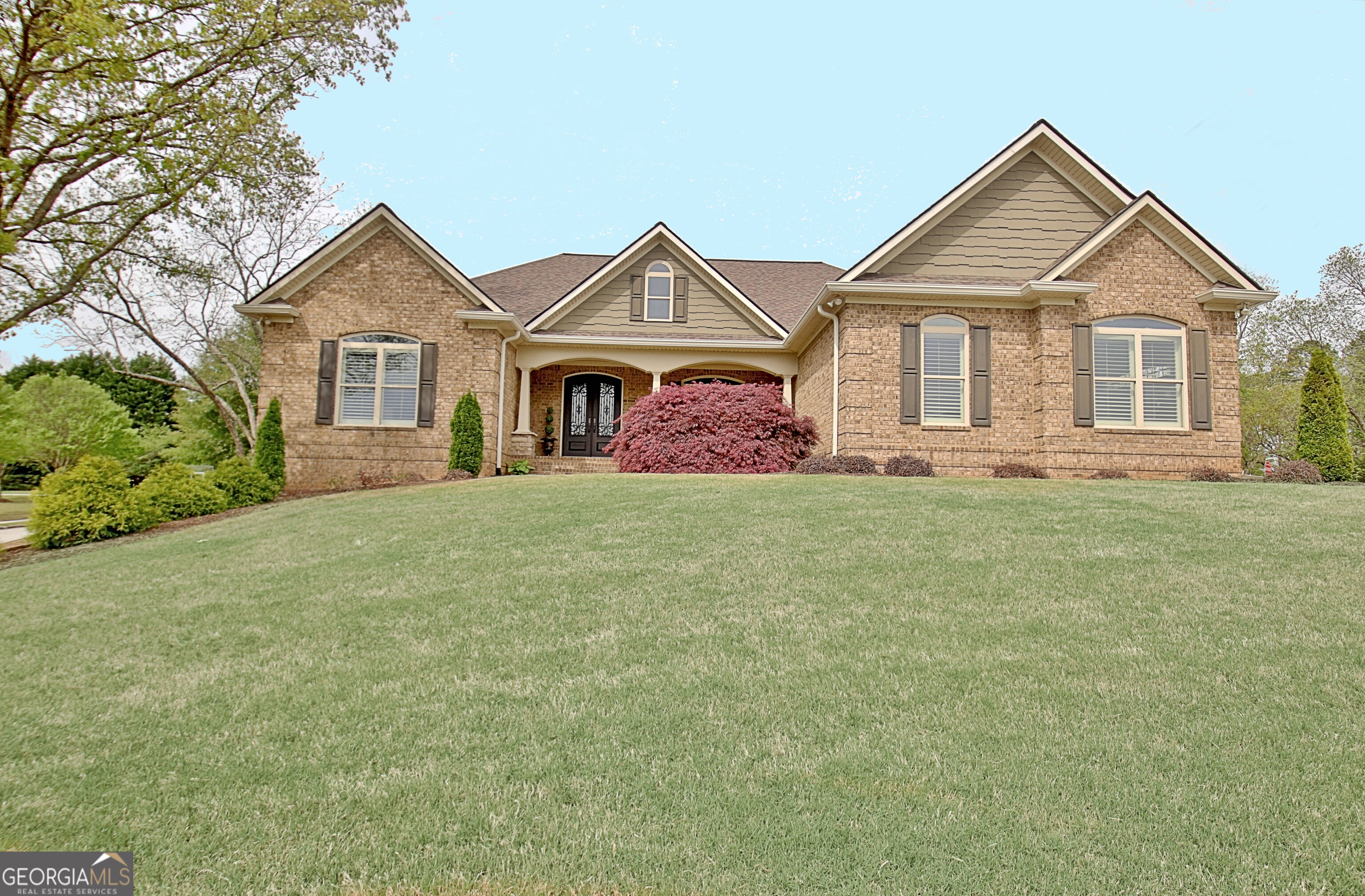 100 Wickham Drive Property Photo 1