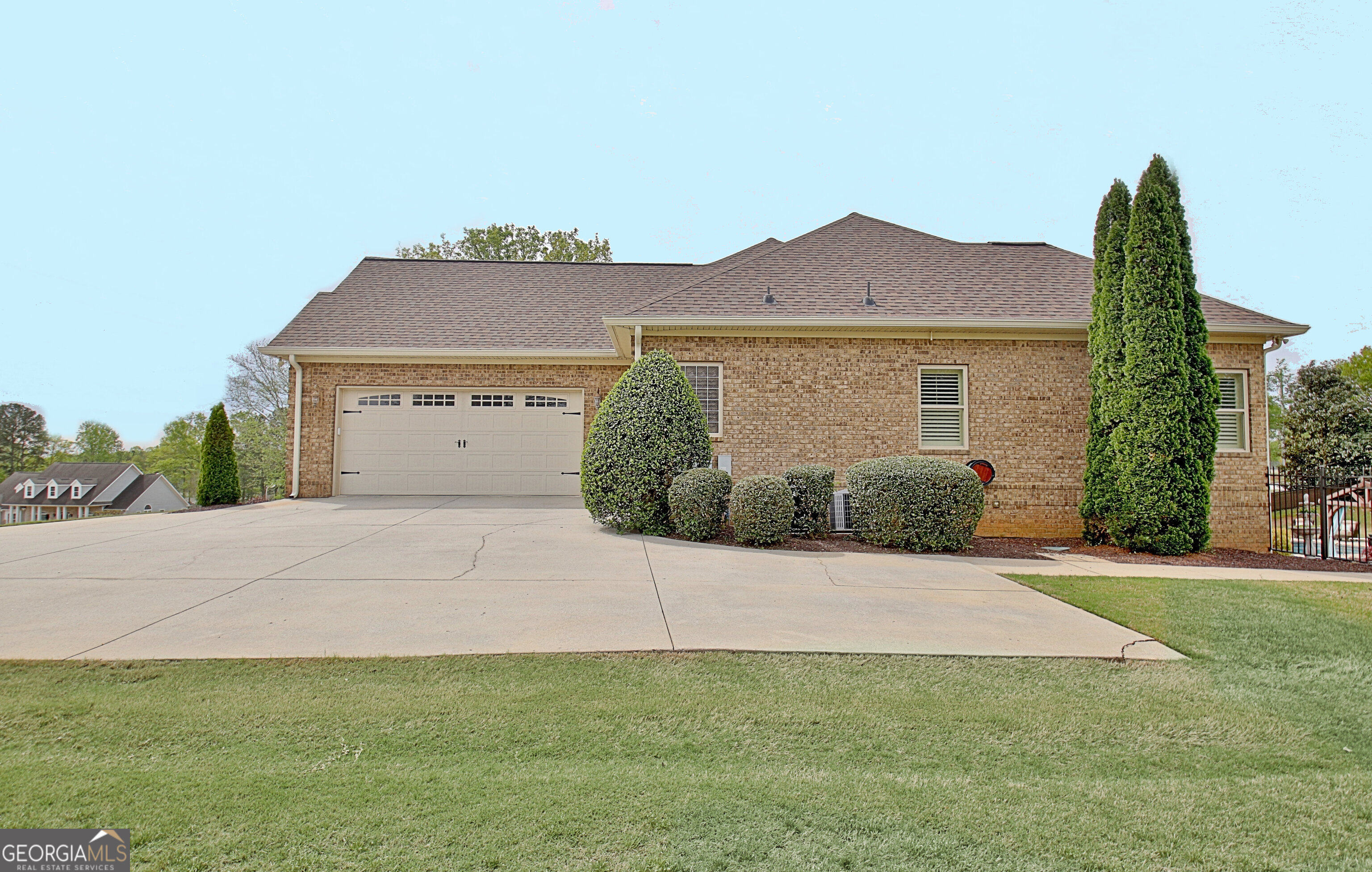 100 Wickham Drive Property Photo 4