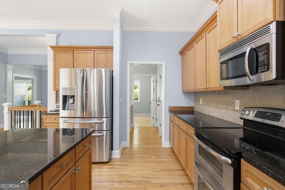 128 Fern Park Drive Property Photo 4