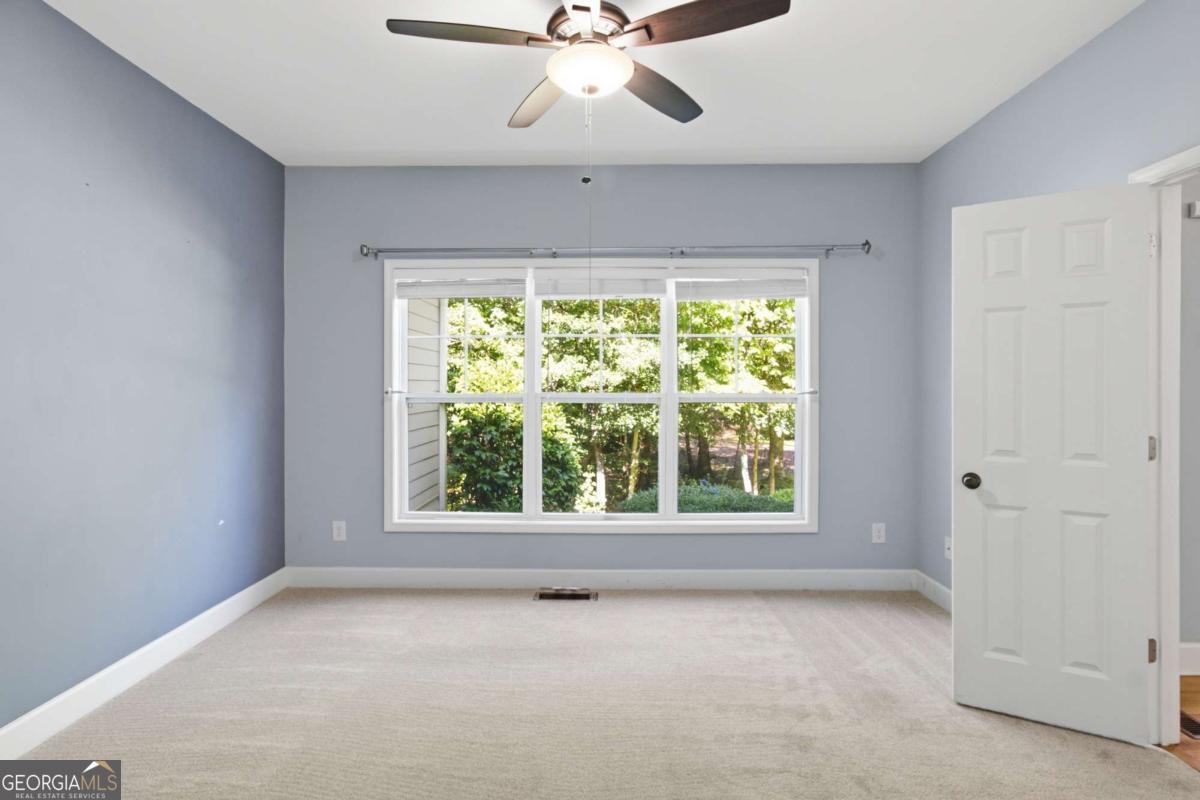 128 Fern Park Drive Property Photo 11
