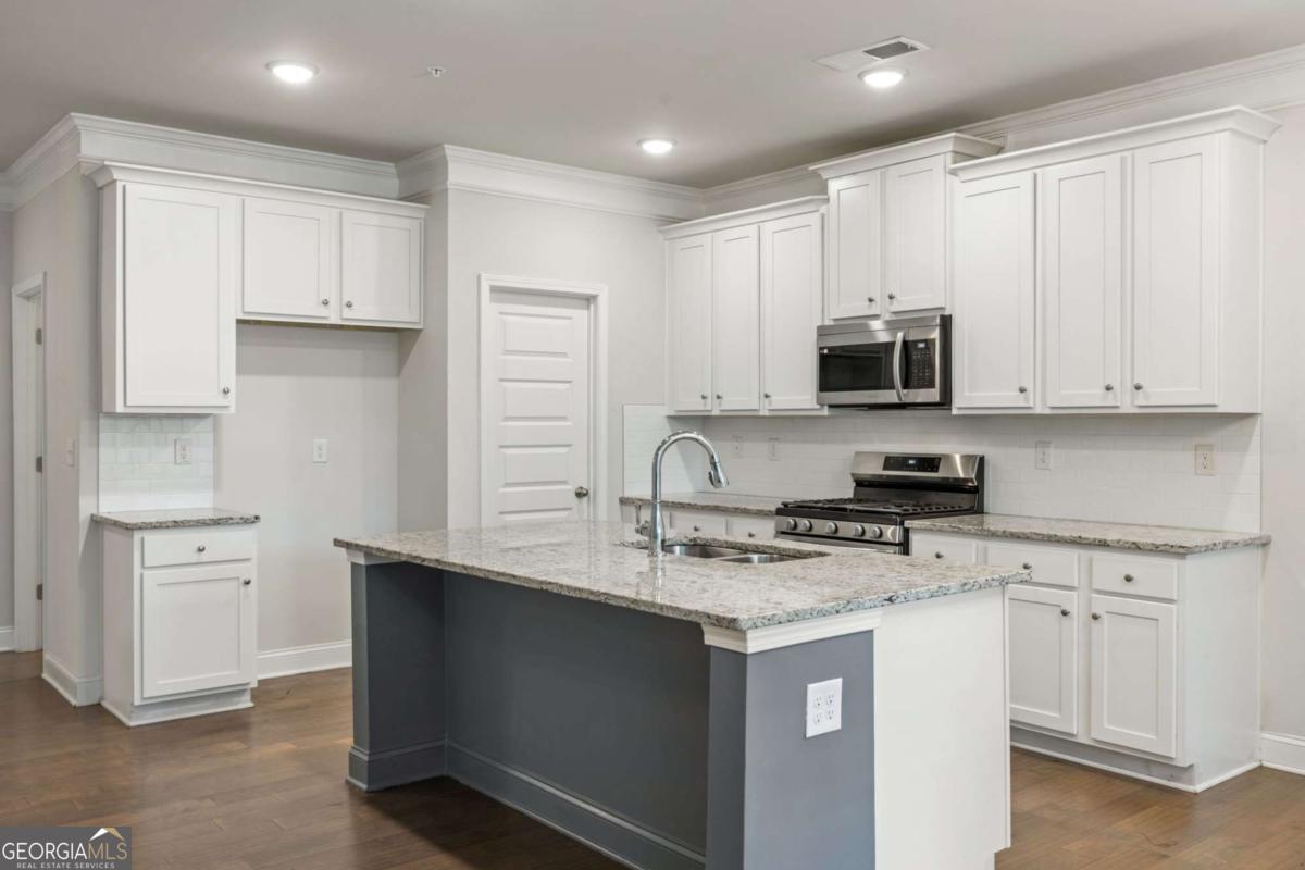 1571 Summer Song Drive Property Photo 8