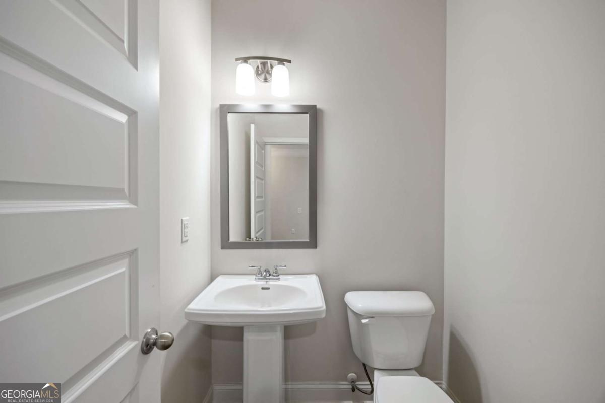 1571 Summer Song Drive Property Photo 11
