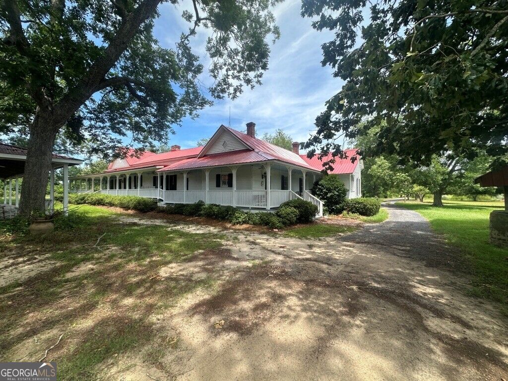 1808 Wire Road Property Photo 5